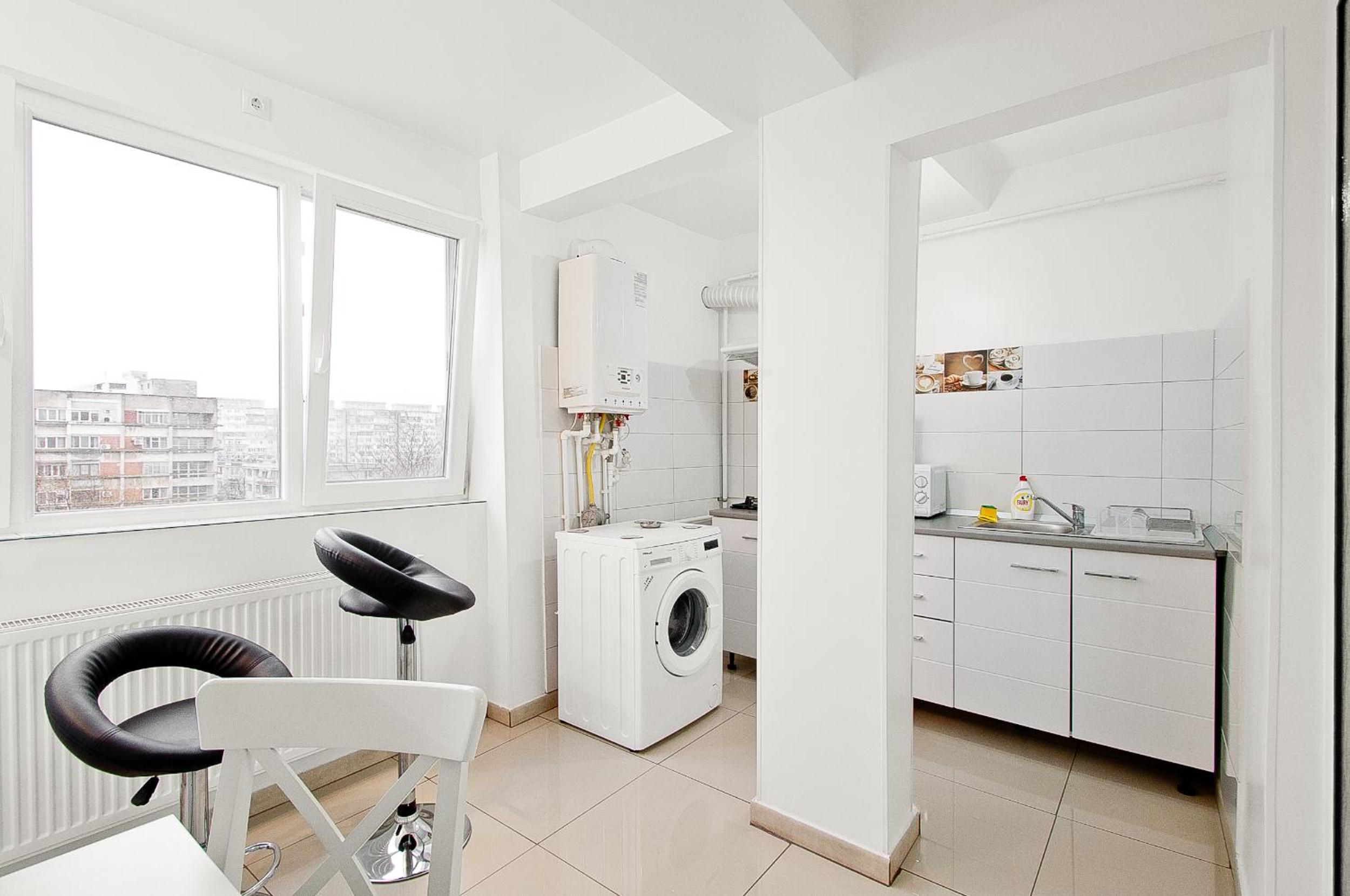 One-Bedroom Apartment photo 2