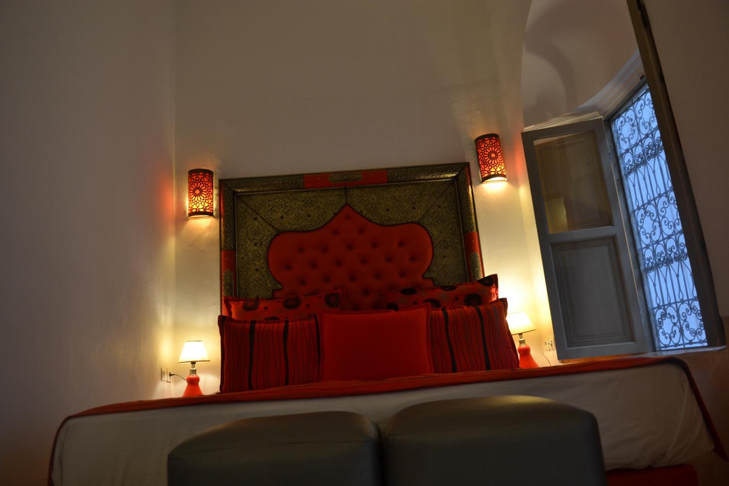 Double Room with Private Bathroom - Photo 3
