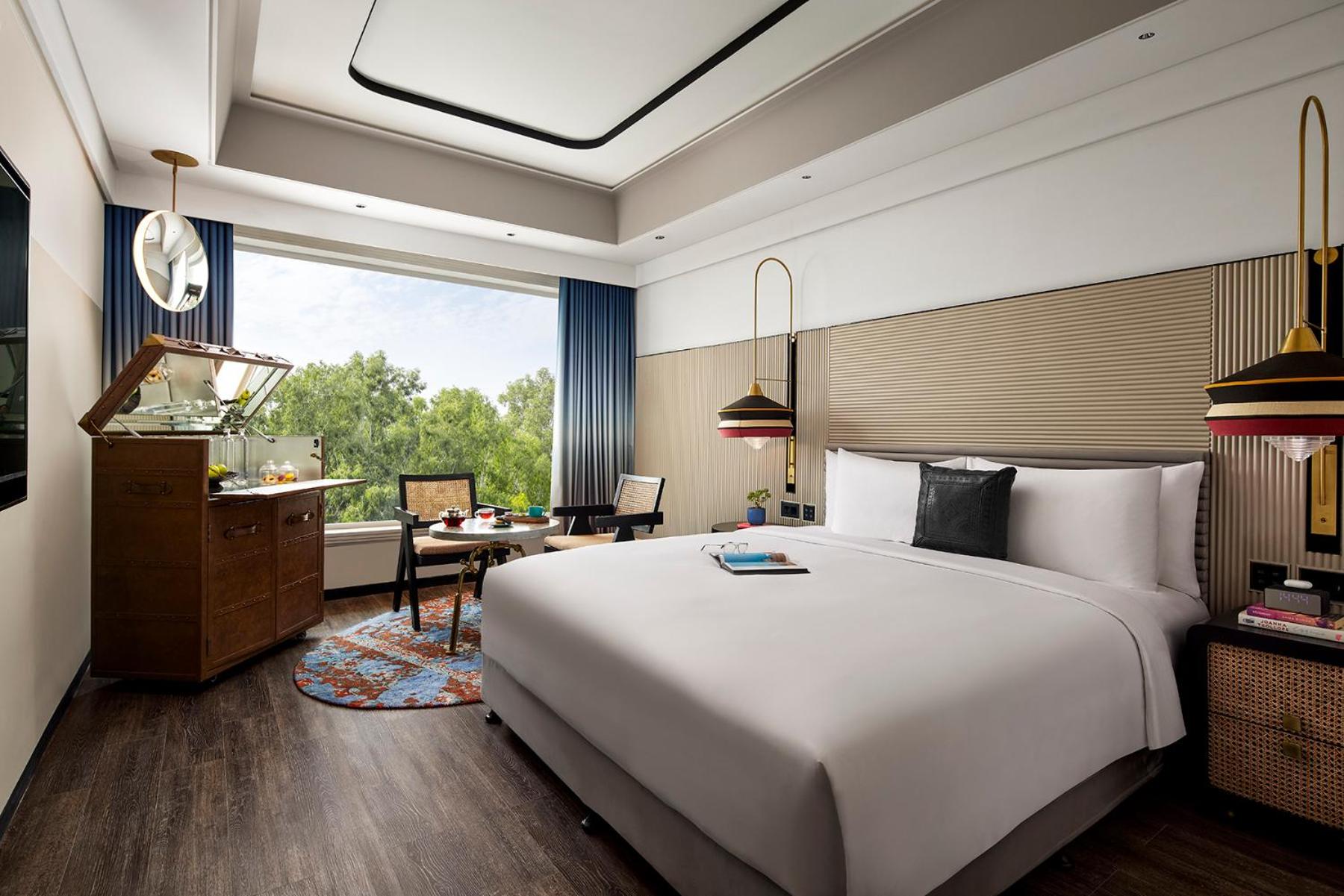 King Room with 15% disc on Food, Soft Beverage, Laundry, SPA Credit INR 1,000 (T&C apply) - Photo 4