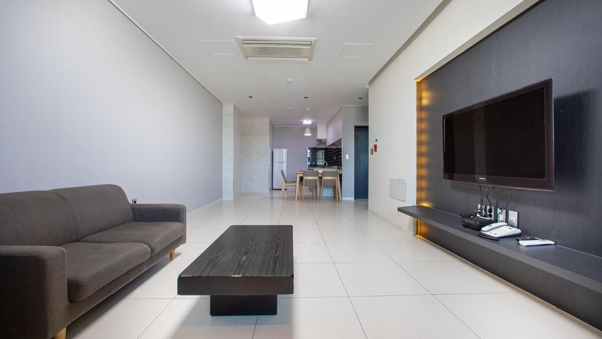 Suite with Kitchenette photo 1