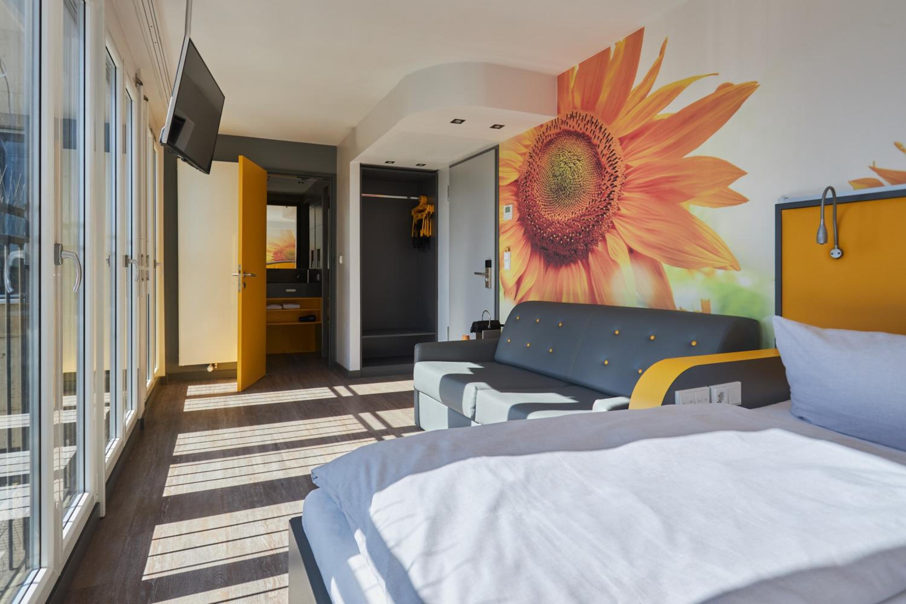 Triple Room (69 ft²) photo 3