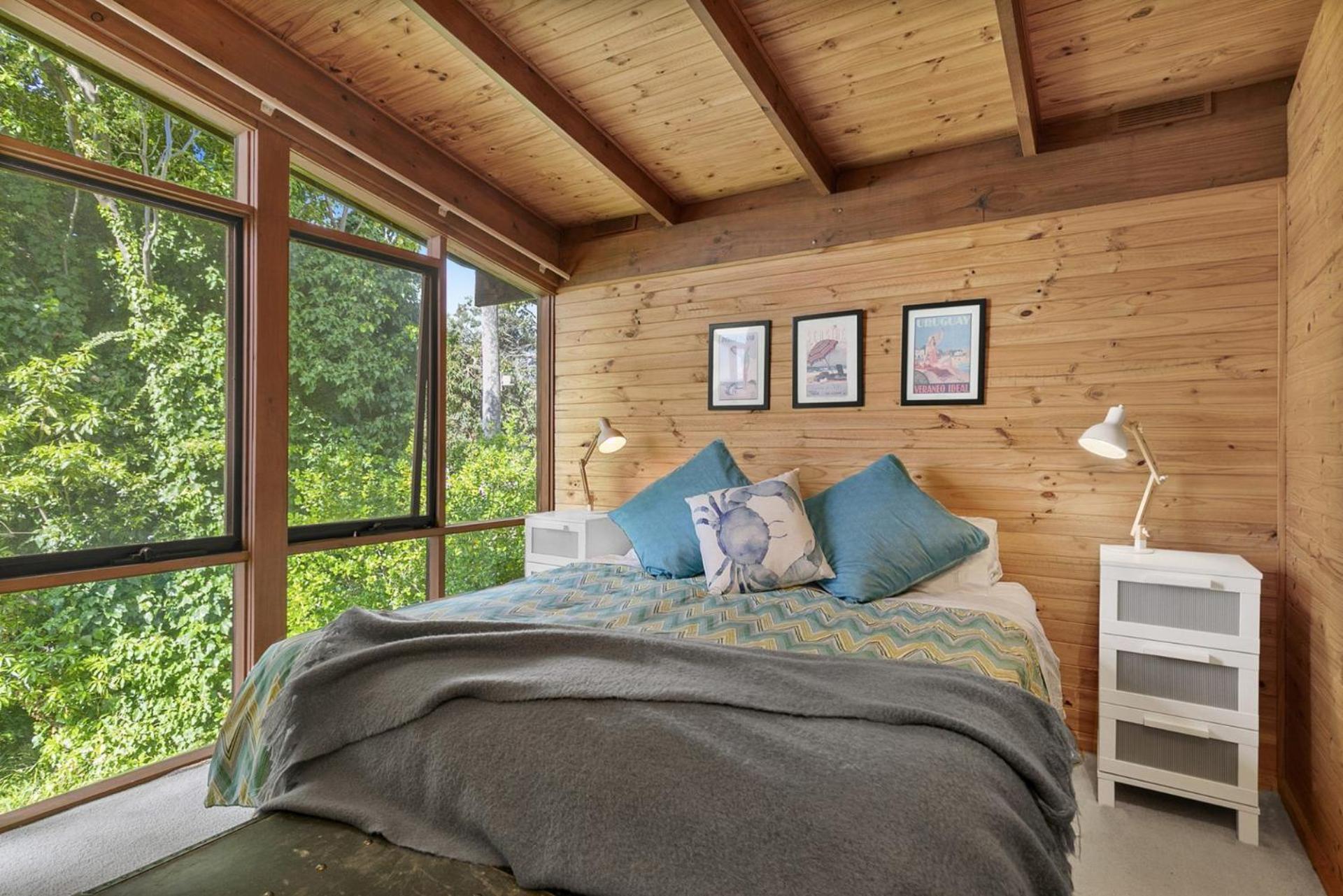 Four-Bedroom House photo 3