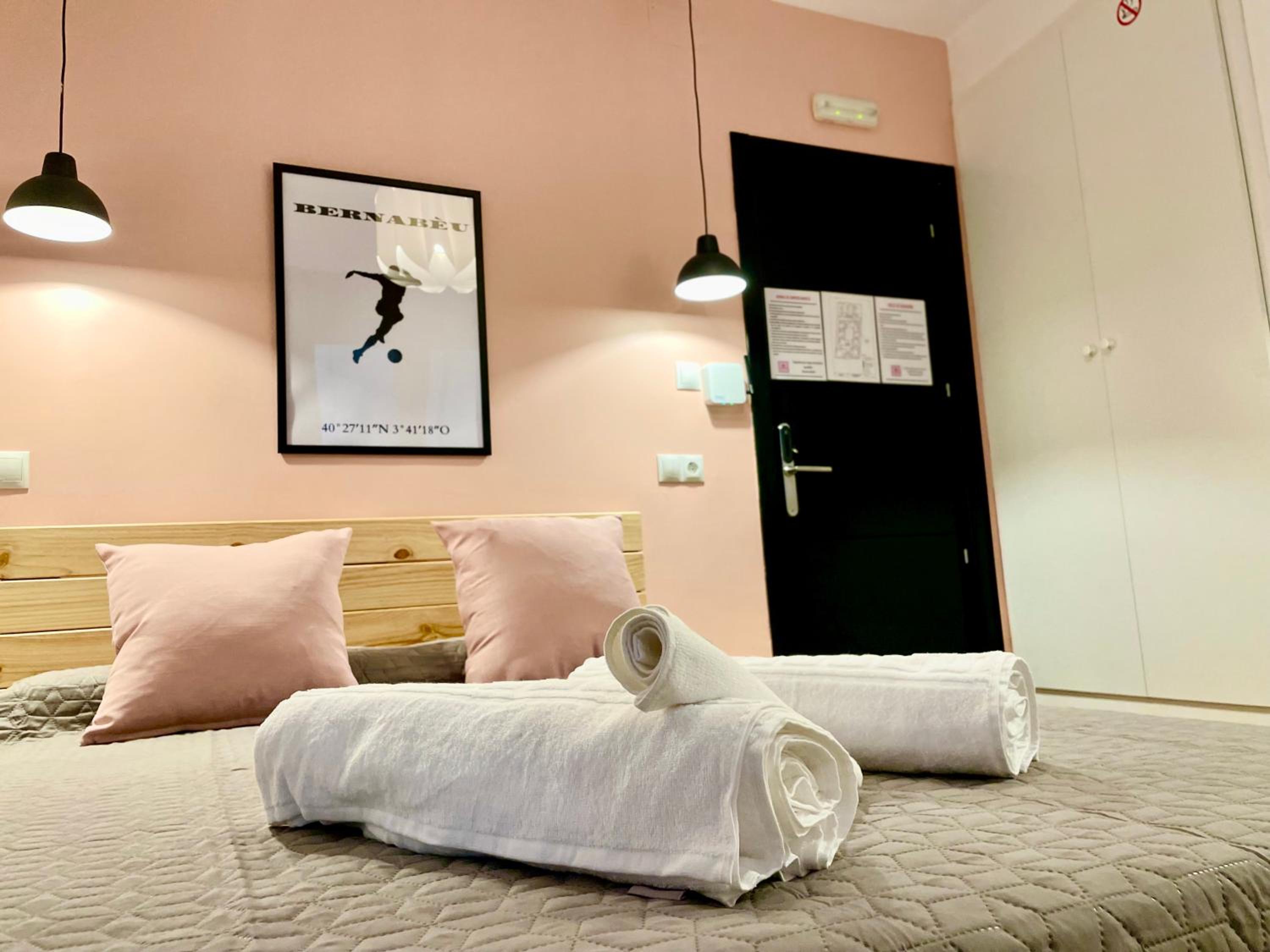 Standard Double Room - Photo 3