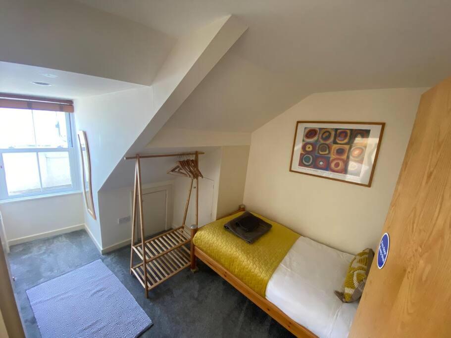 Two-Bedroom Apartment photo 2