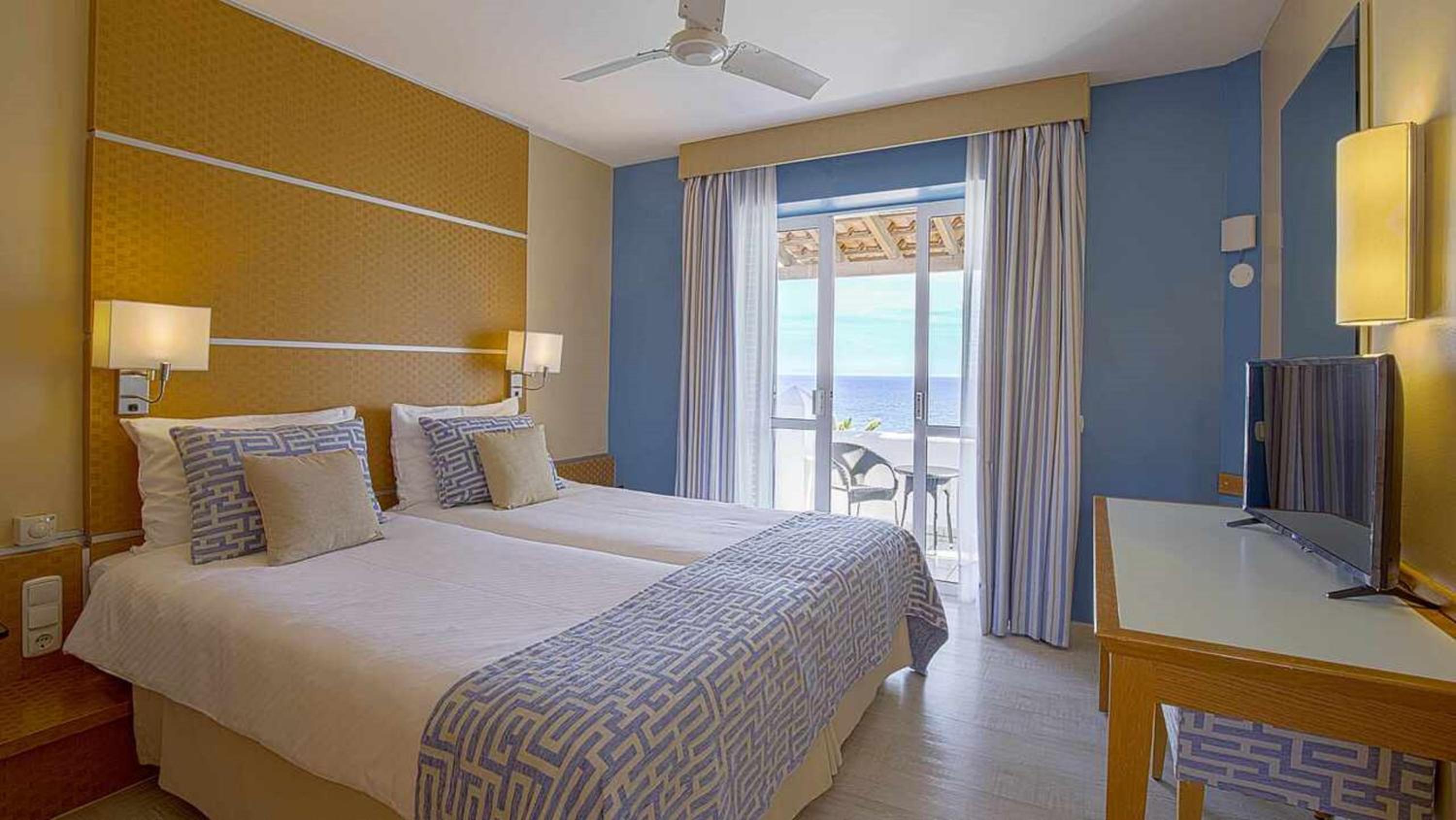Habitación Familiar con Vista al Mar