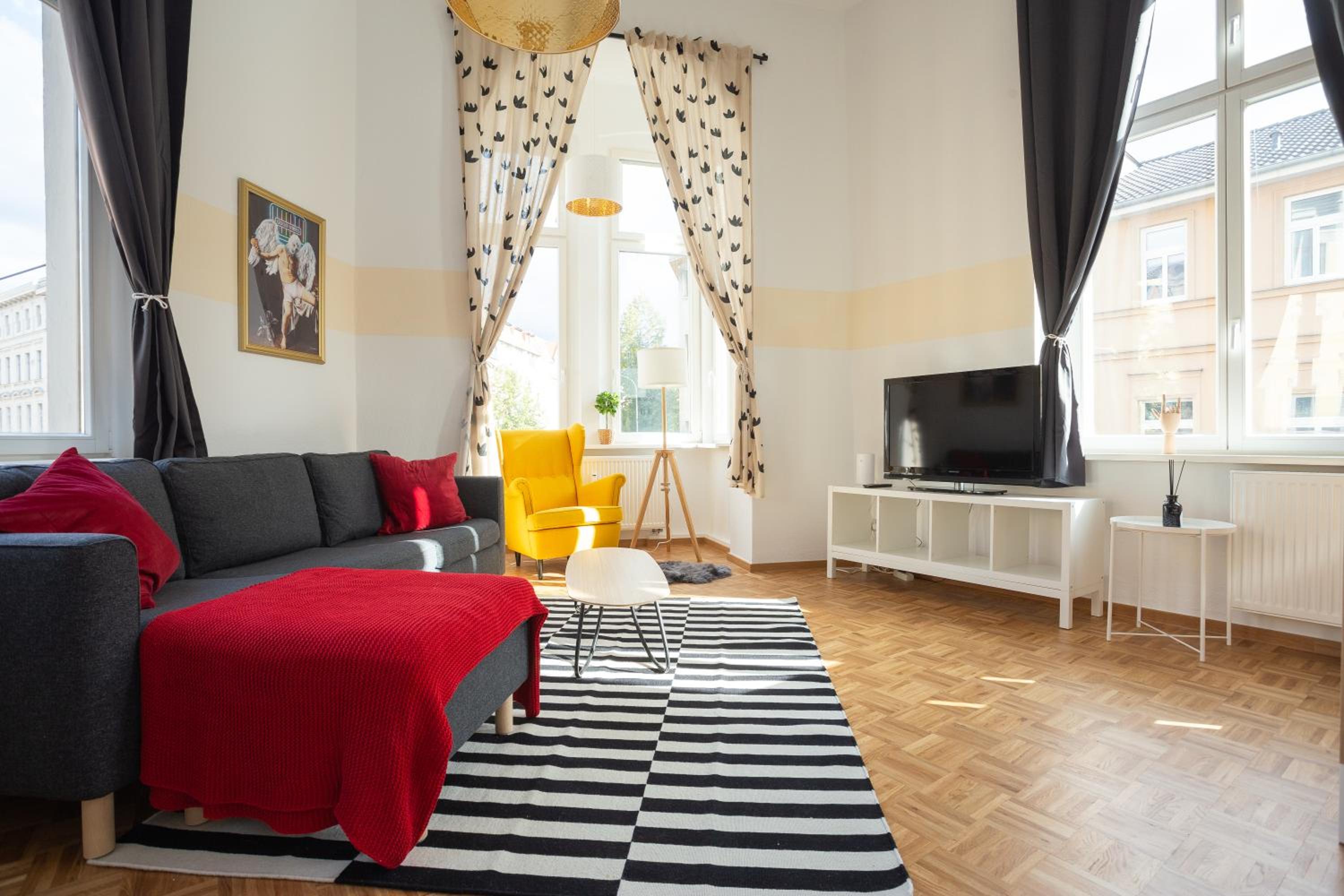 Deluxe Apartment photo 3