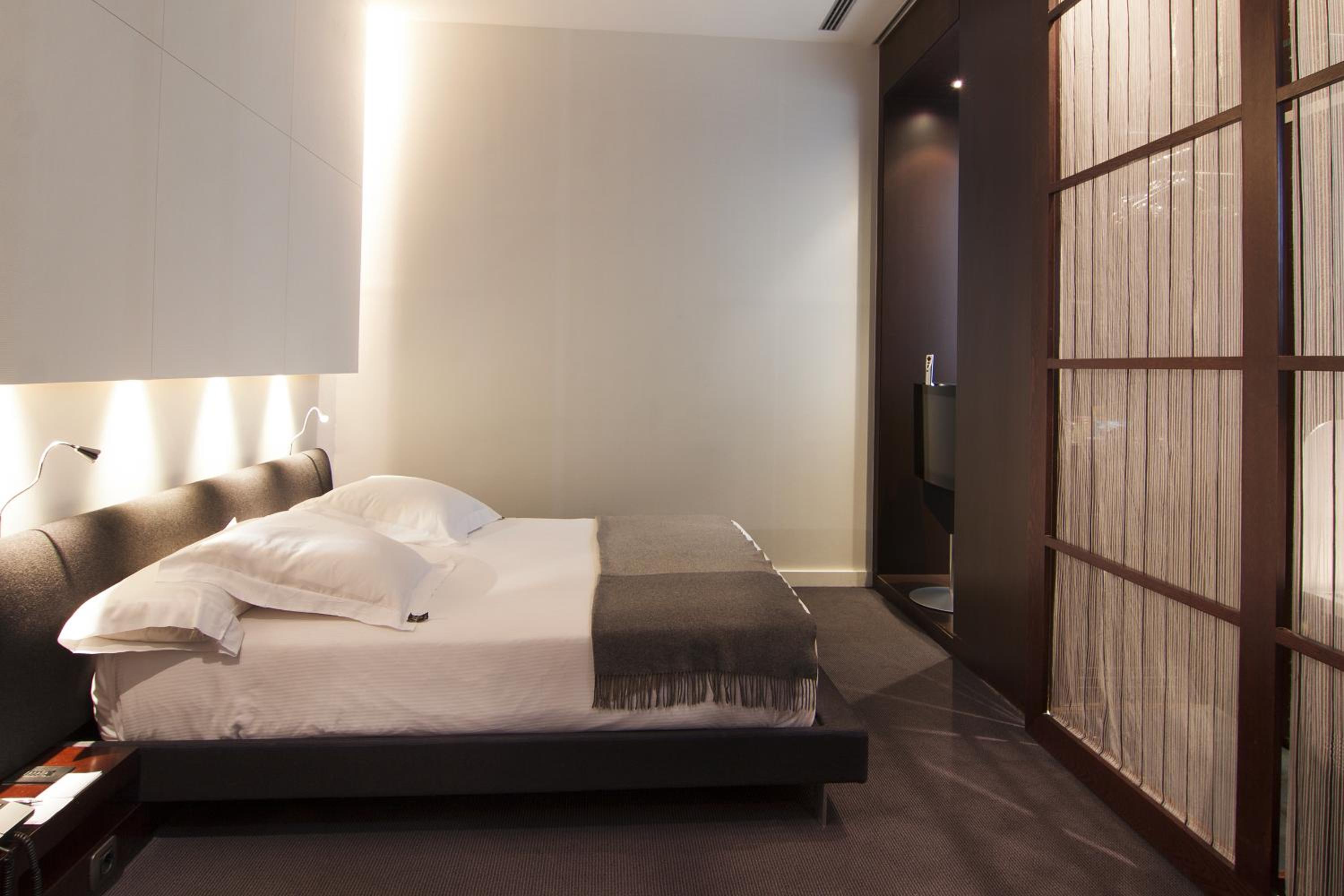 Large Single Room