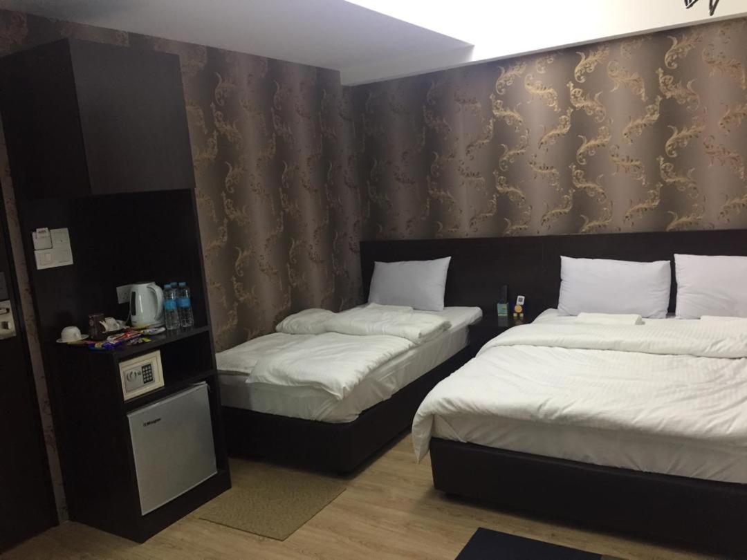 Deluxe Triple Room photo 3