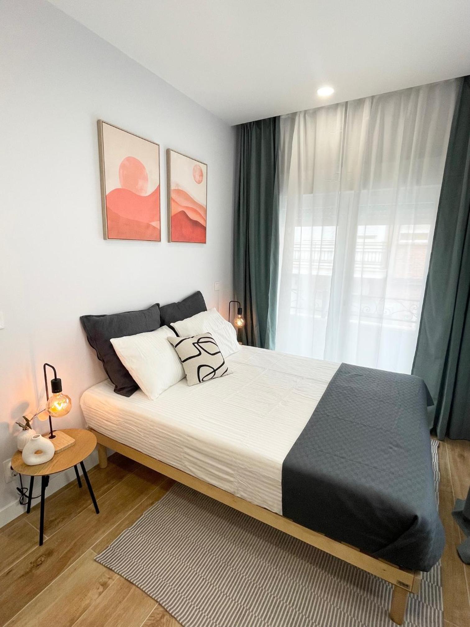 Apartamento con Balcón