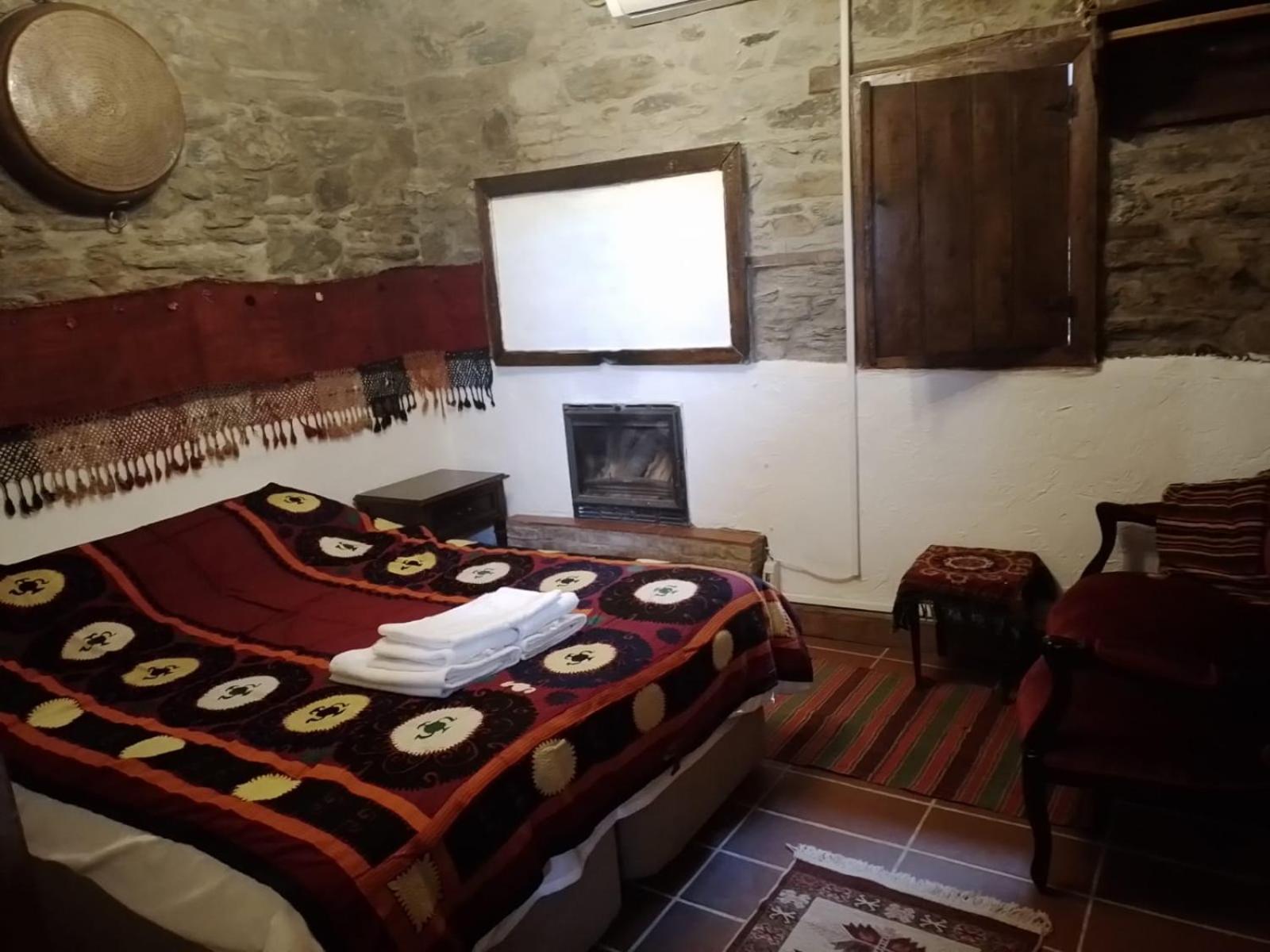 Standard Double Room - Photo 5