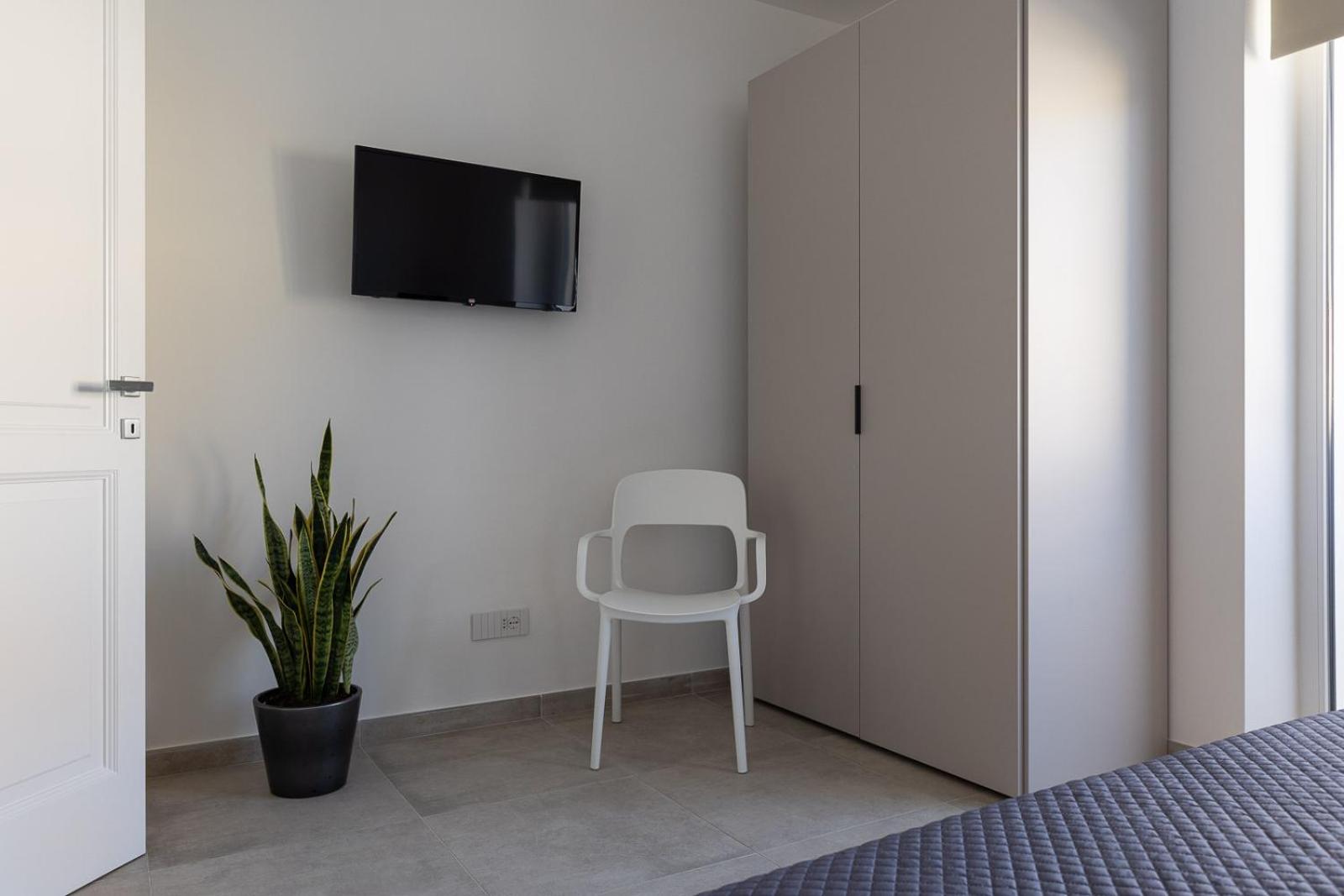 One-Bedroom House photo 3