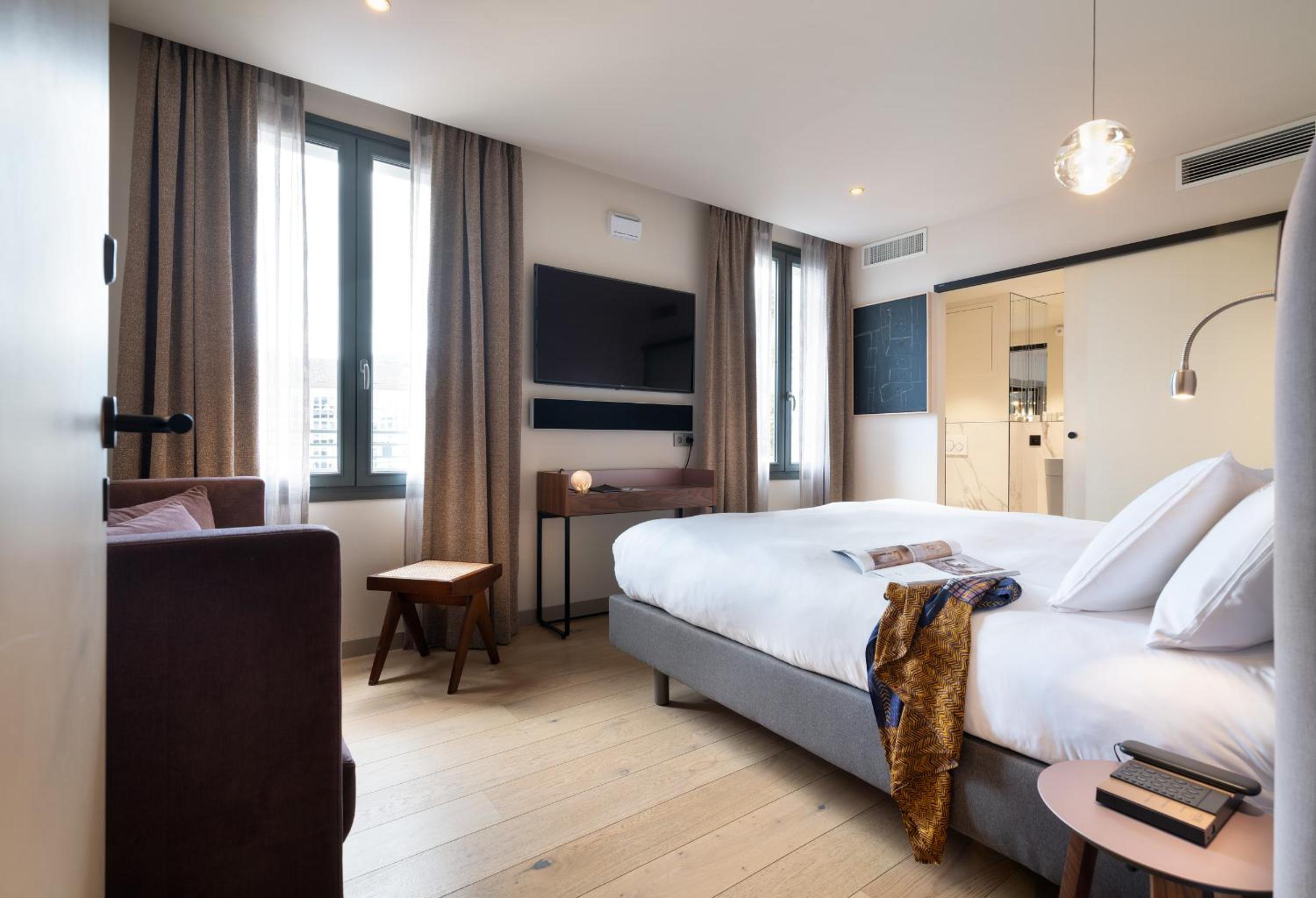 Deluxe Double or Twin Room photo 1