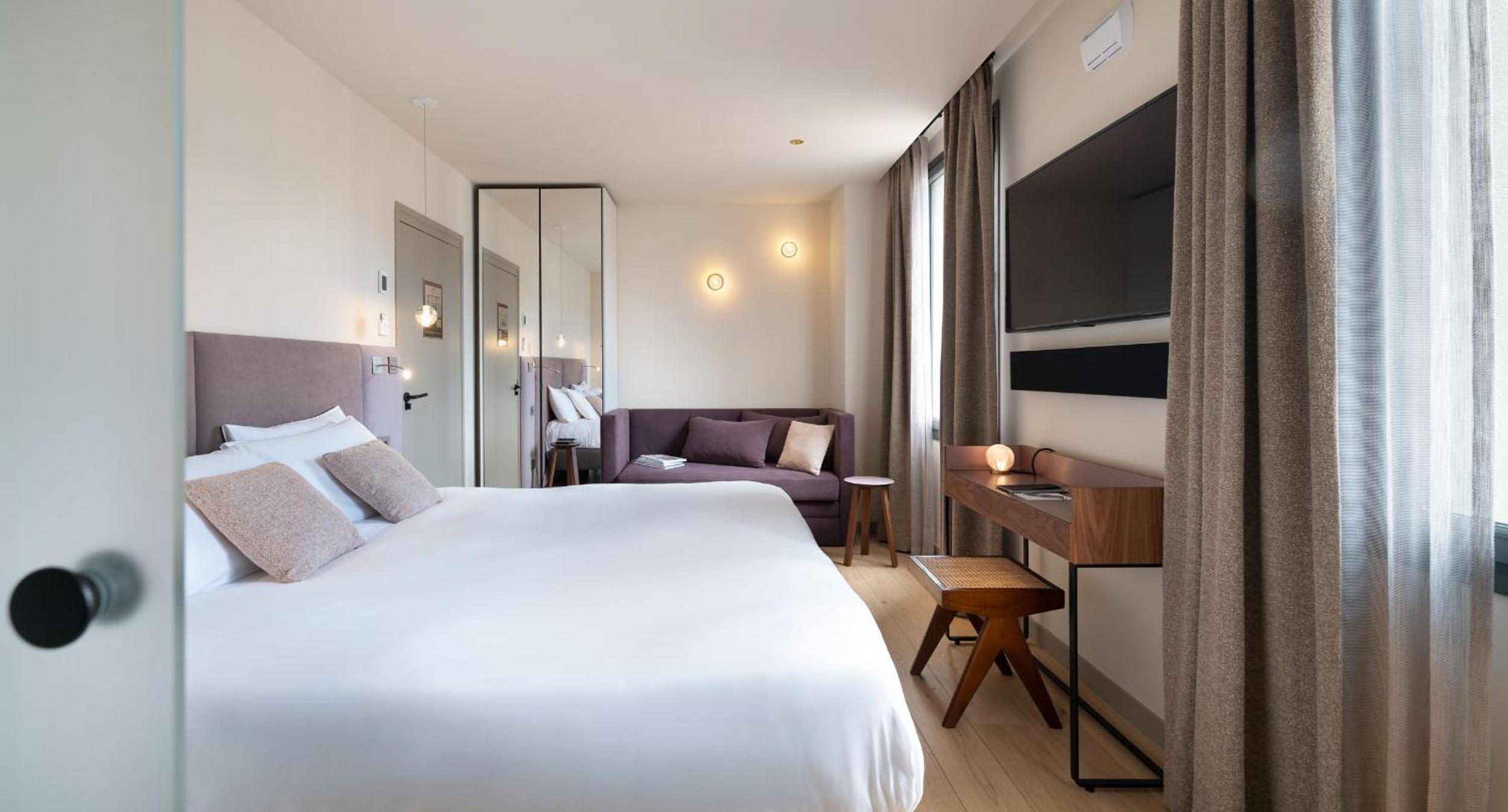 Deluxe Double or Twin Room photo 2