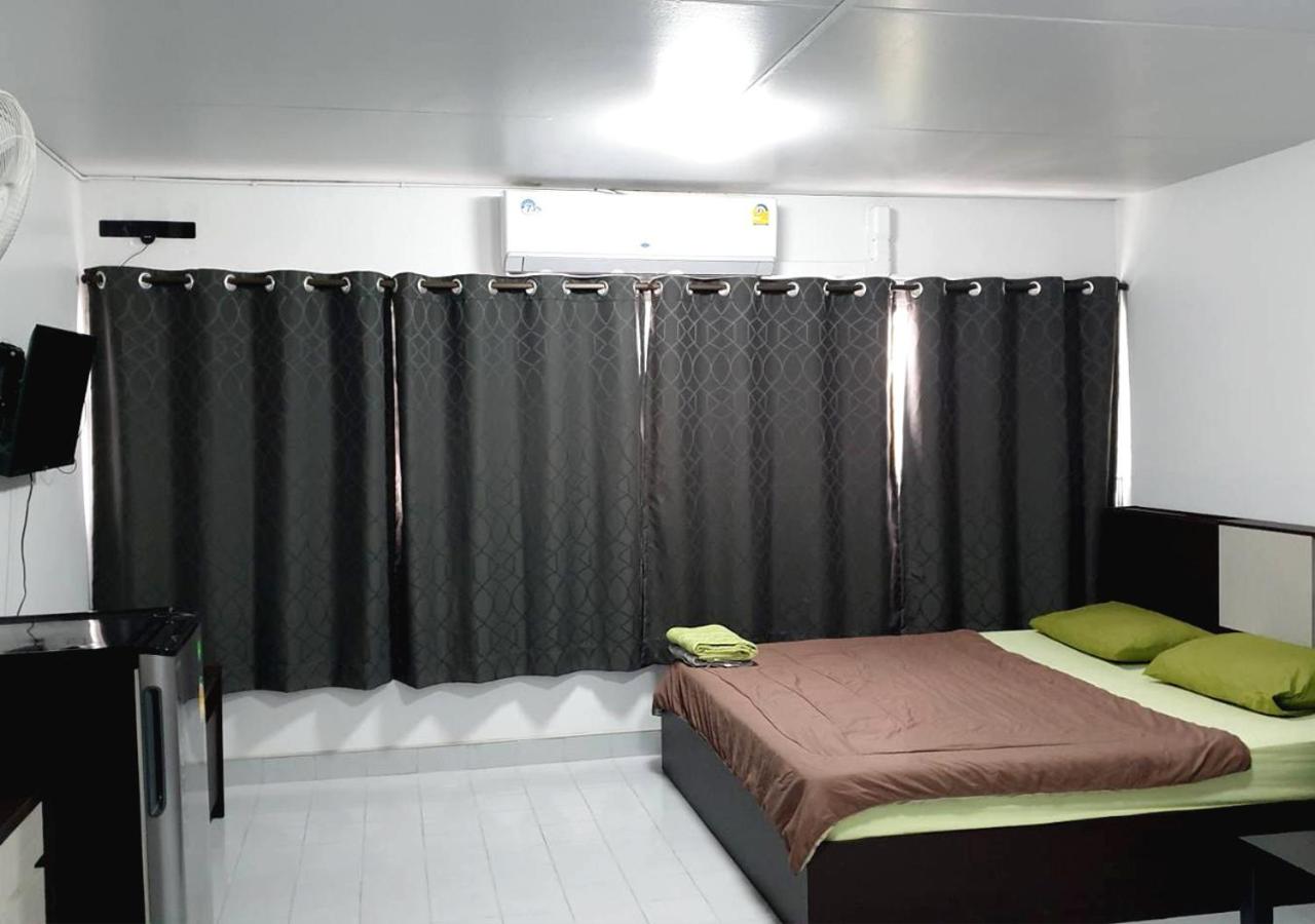One-Bedroom Apartment - Photo 23