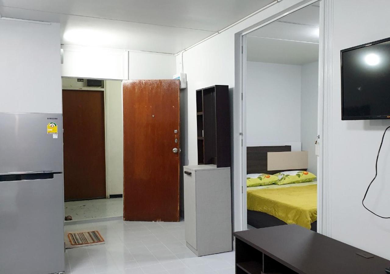 One-Bedroom Apartment - Photo 16