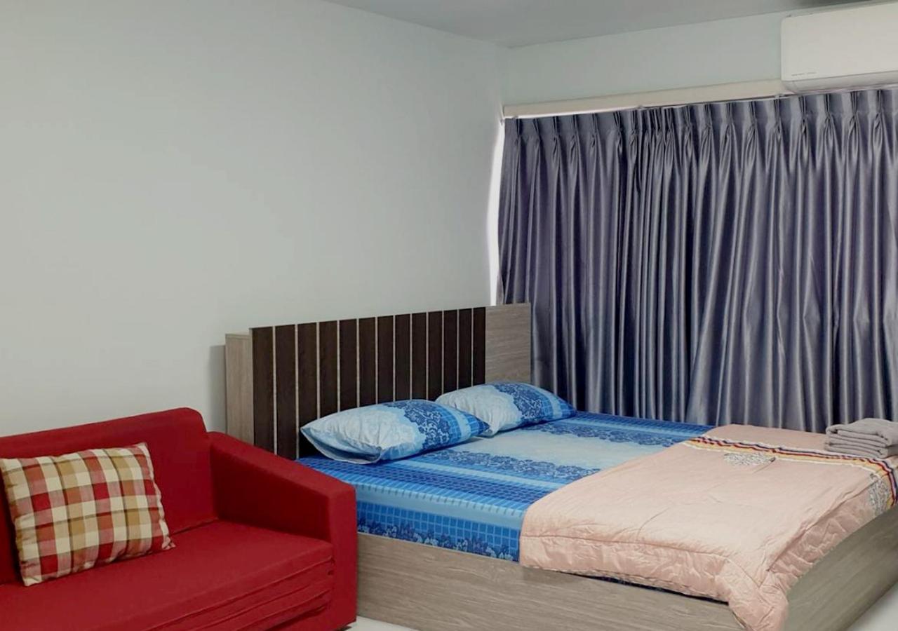One-Bedroom Apartment - Photo 17