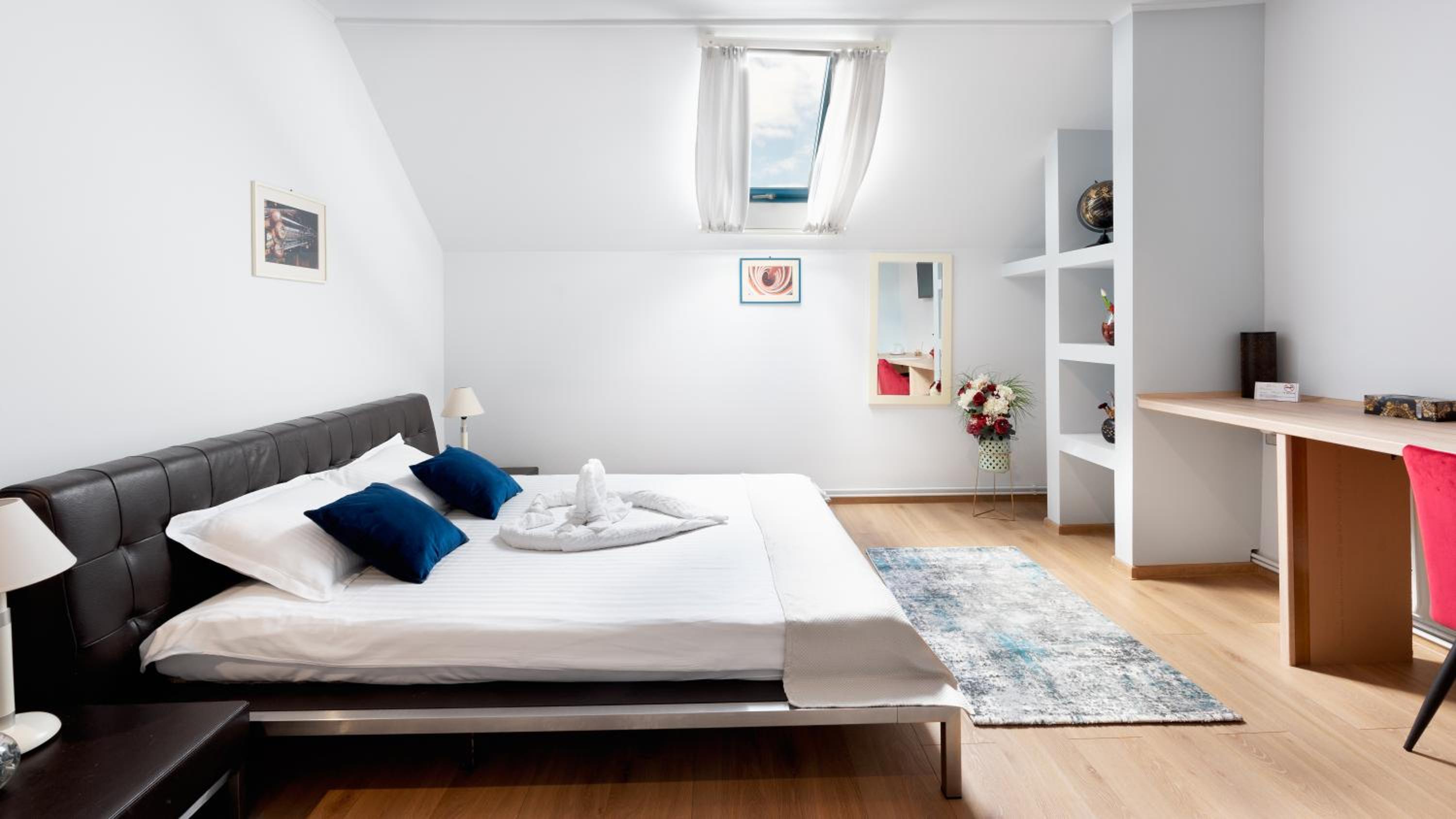 Double Room - Photo 1