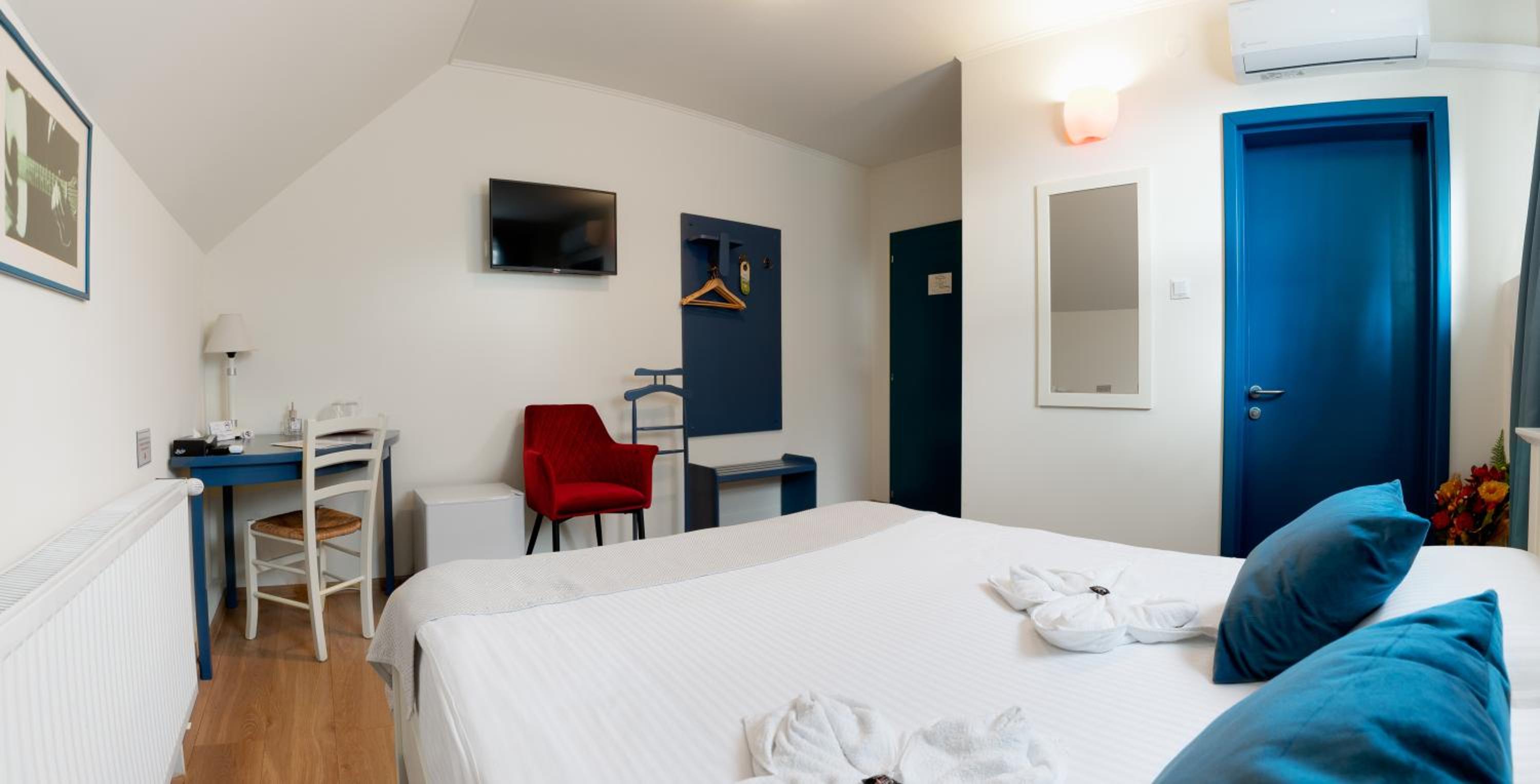 Double Room - Photo 3