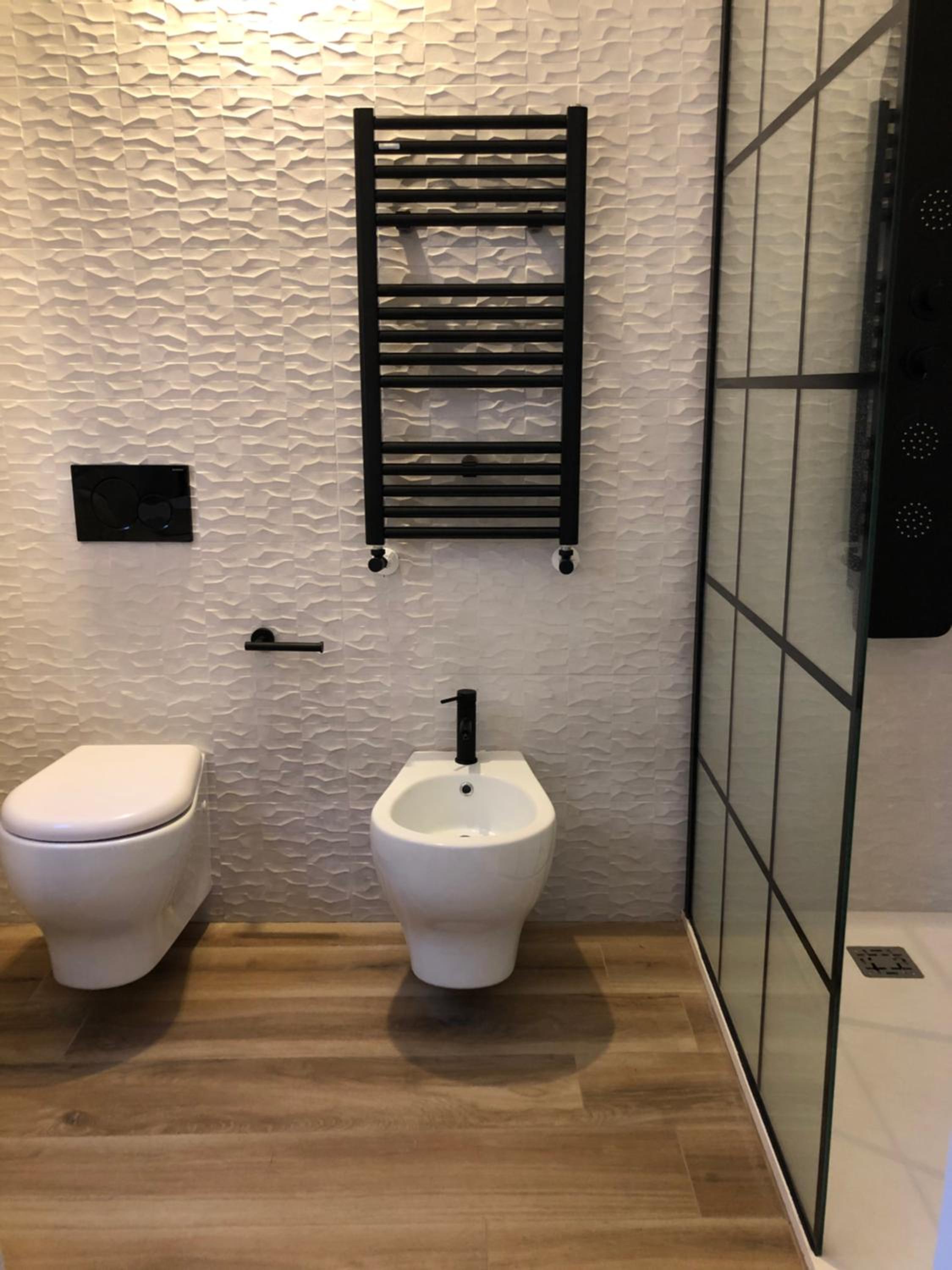 Double Room with Private Bathroom - Photo 6