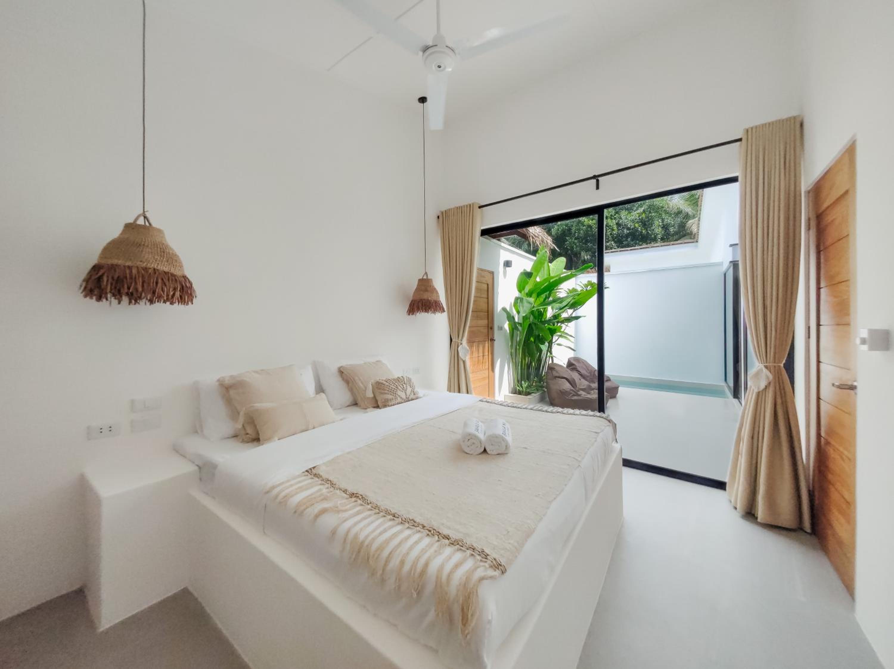 Two-Bedroom Villa - Photo 13