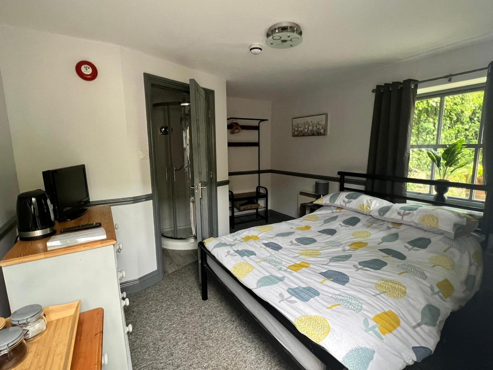 Double Room with Private Bathroom photo 1
