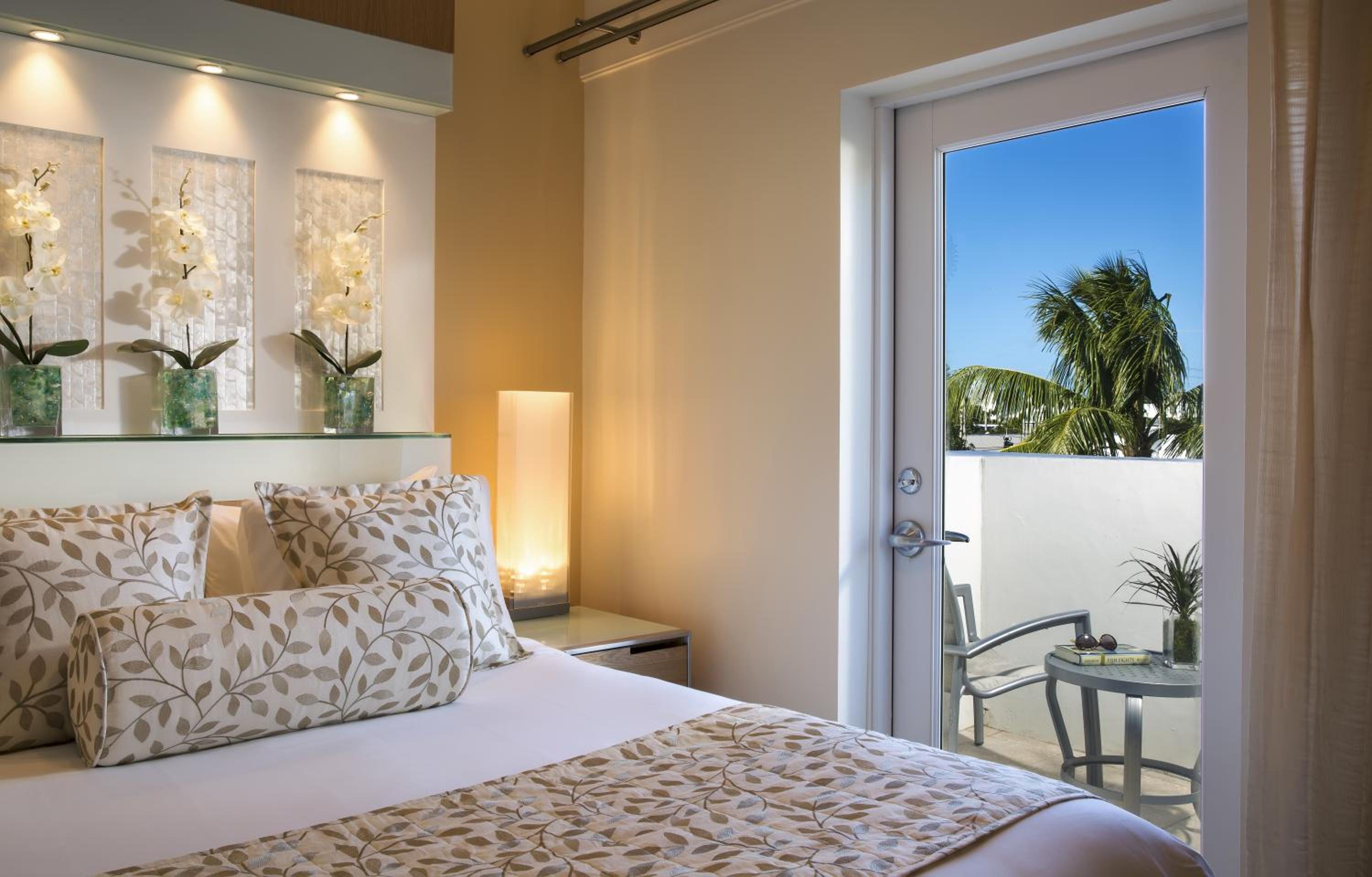 Two-Bedroom Villa with Pool View - Photo 4
