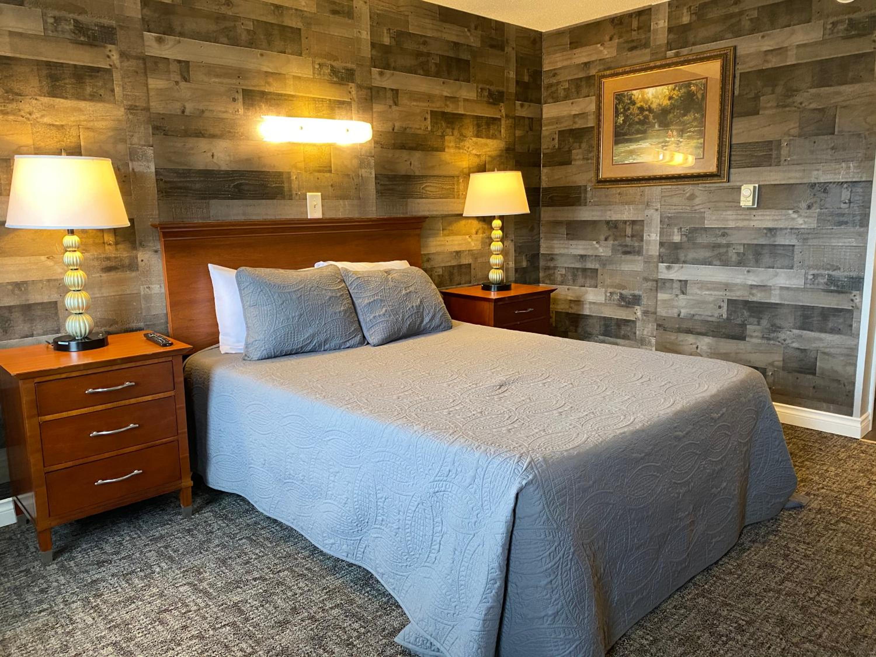 Queen Room - Photo 2