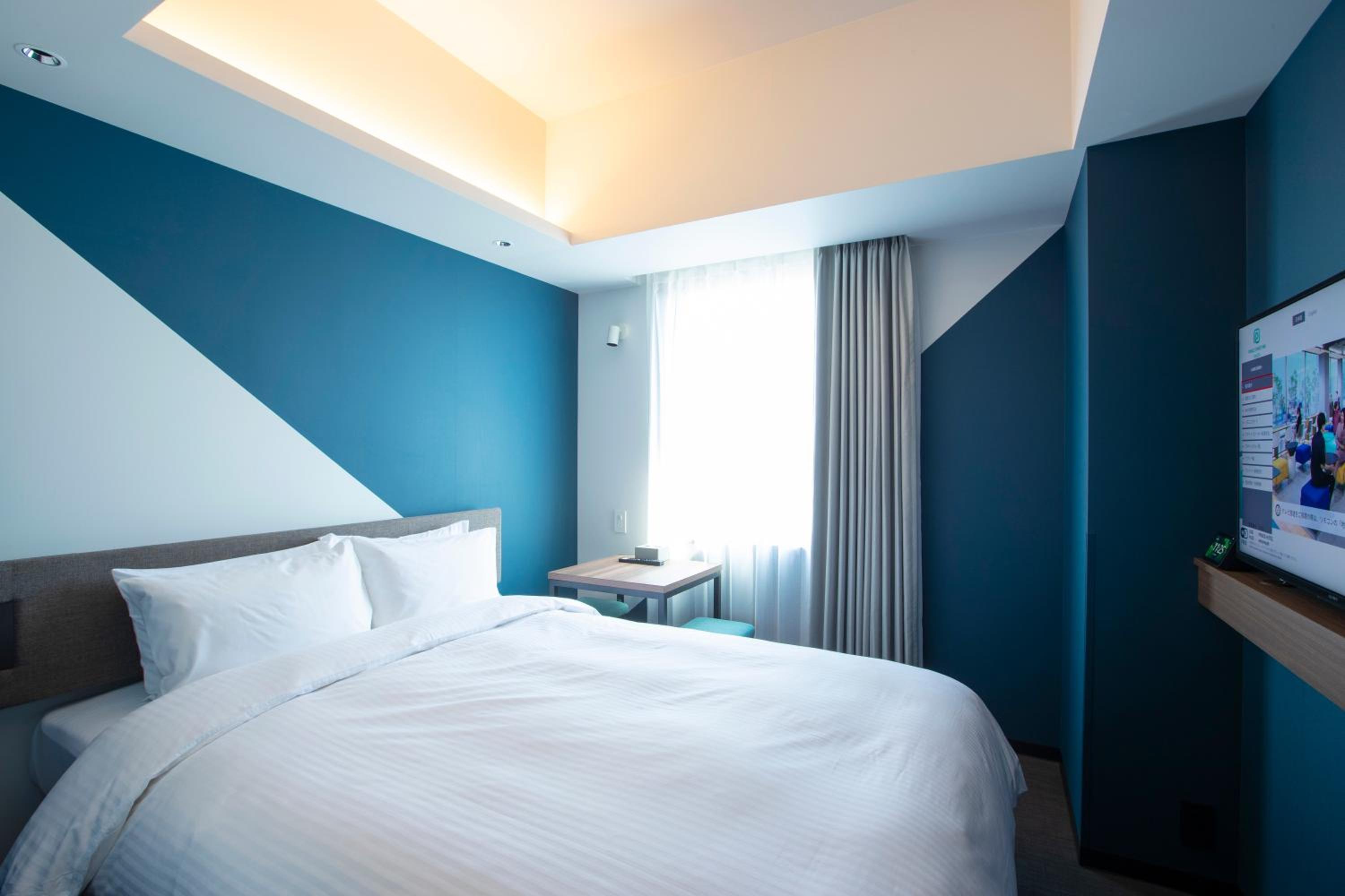Standard Double Room with Complimentary Breakfast - Non-Smoking - Photo 1