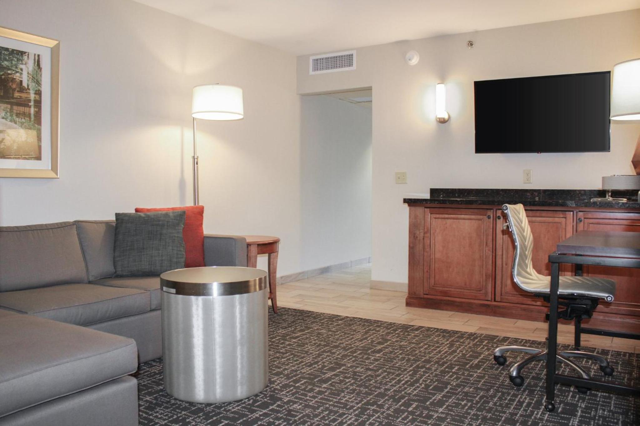 Suite with Two Queen Beds - Photo 1
