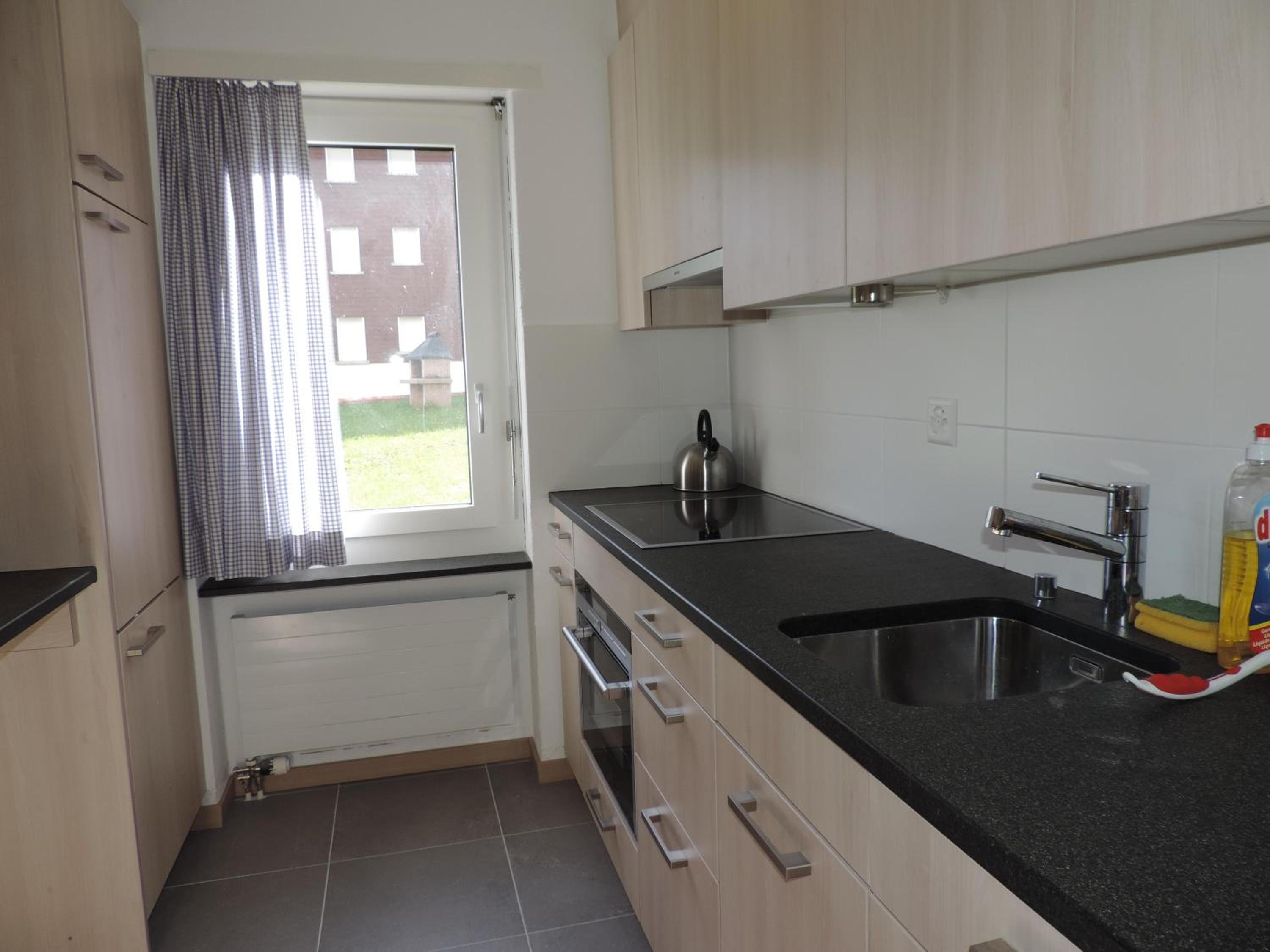 Apartment with Mountain View photo 2