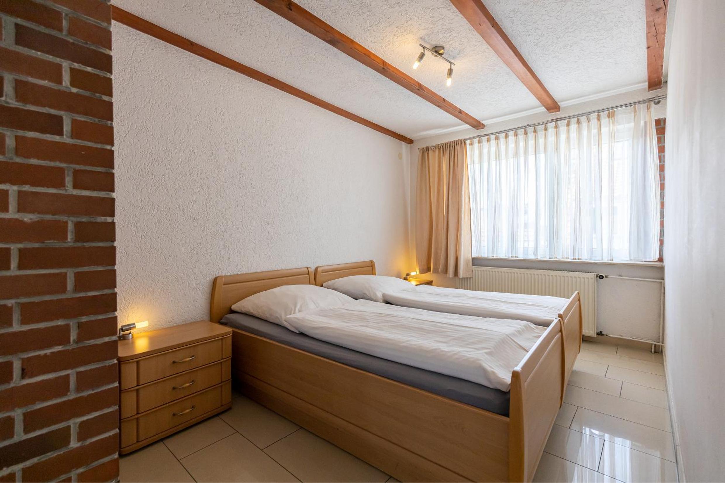 Two-Bedroom Suite - Photo 4