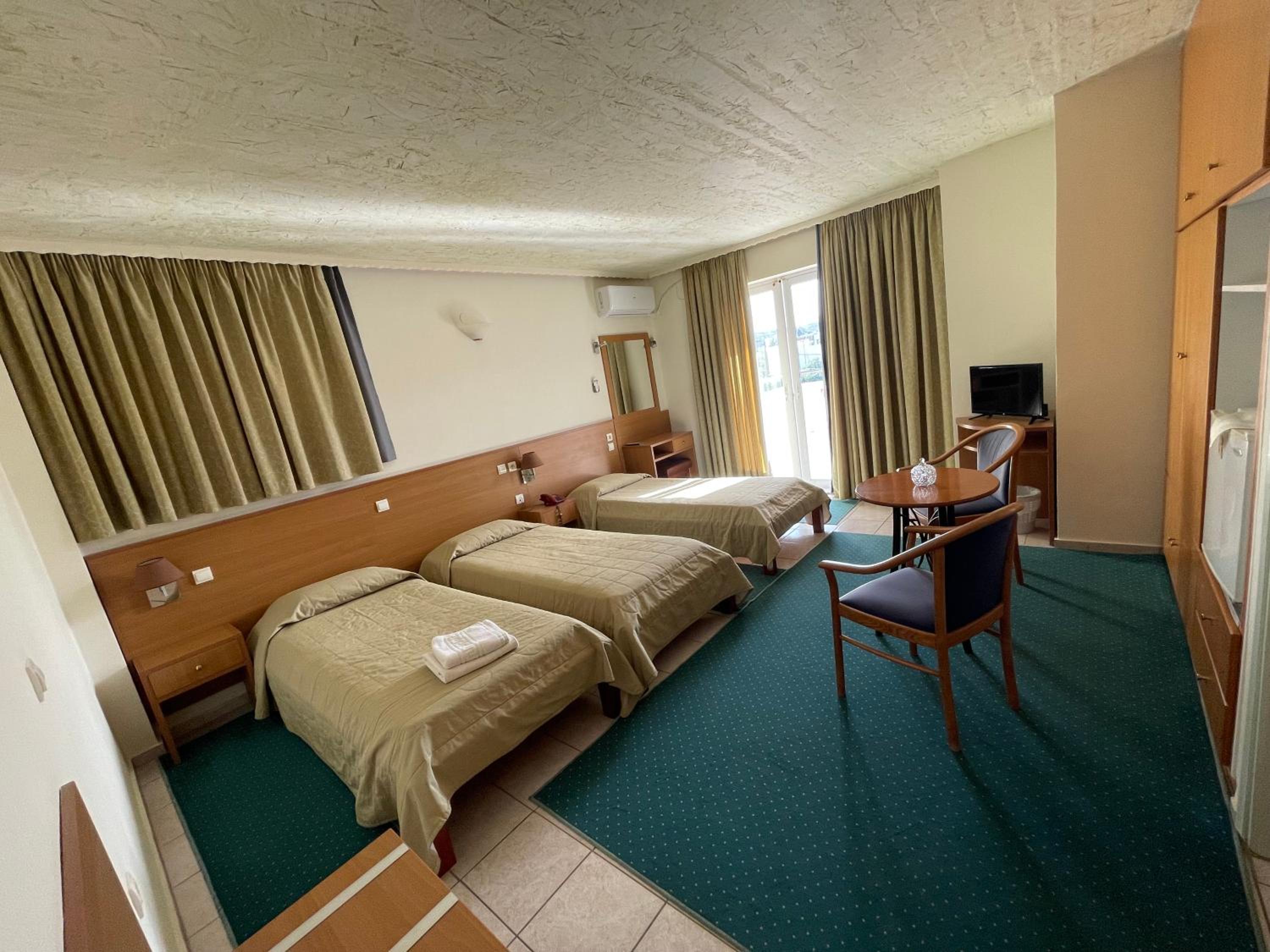 Triple Room with City View photo 1