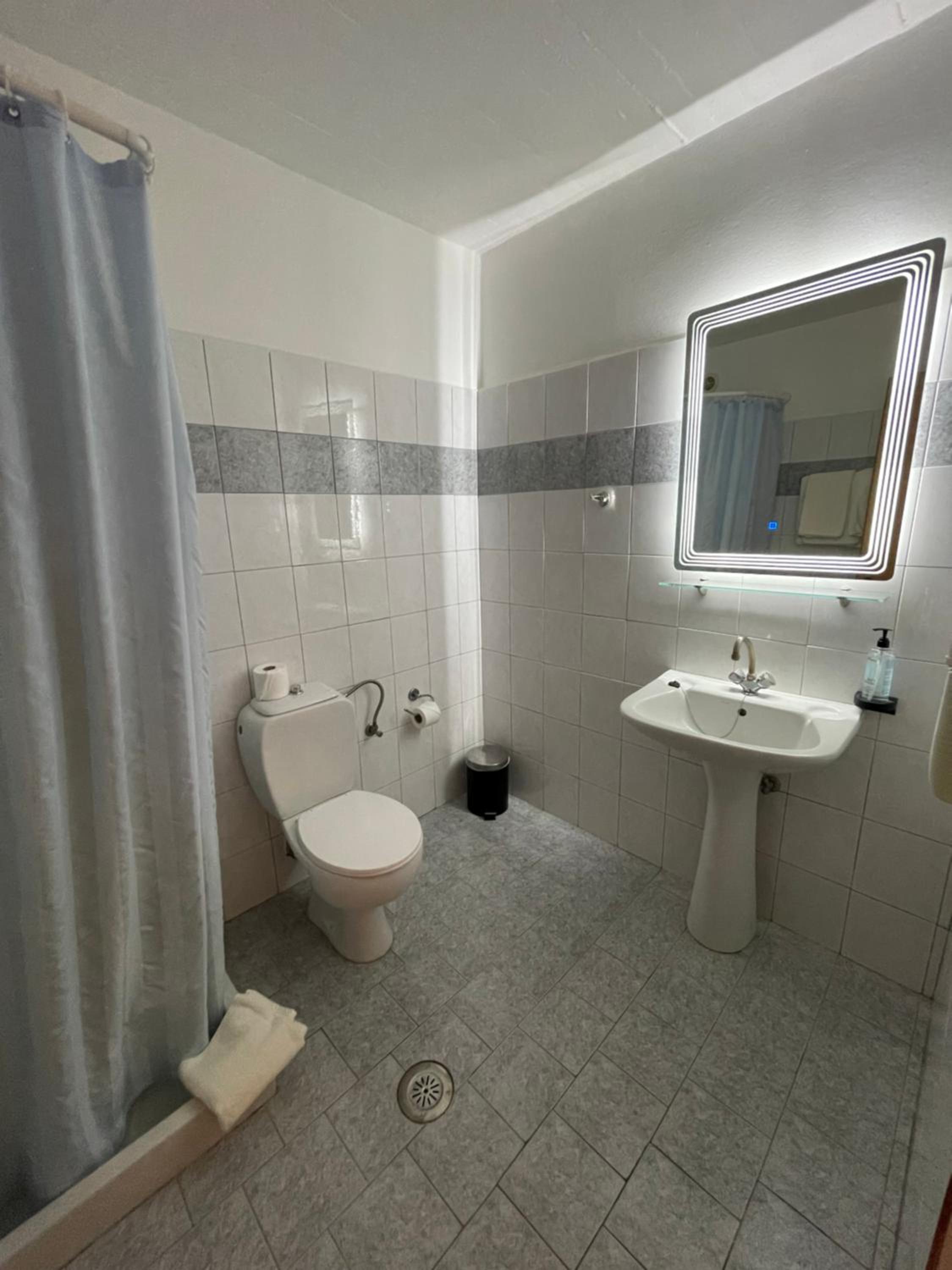 Twin Room with Garden View photo 3