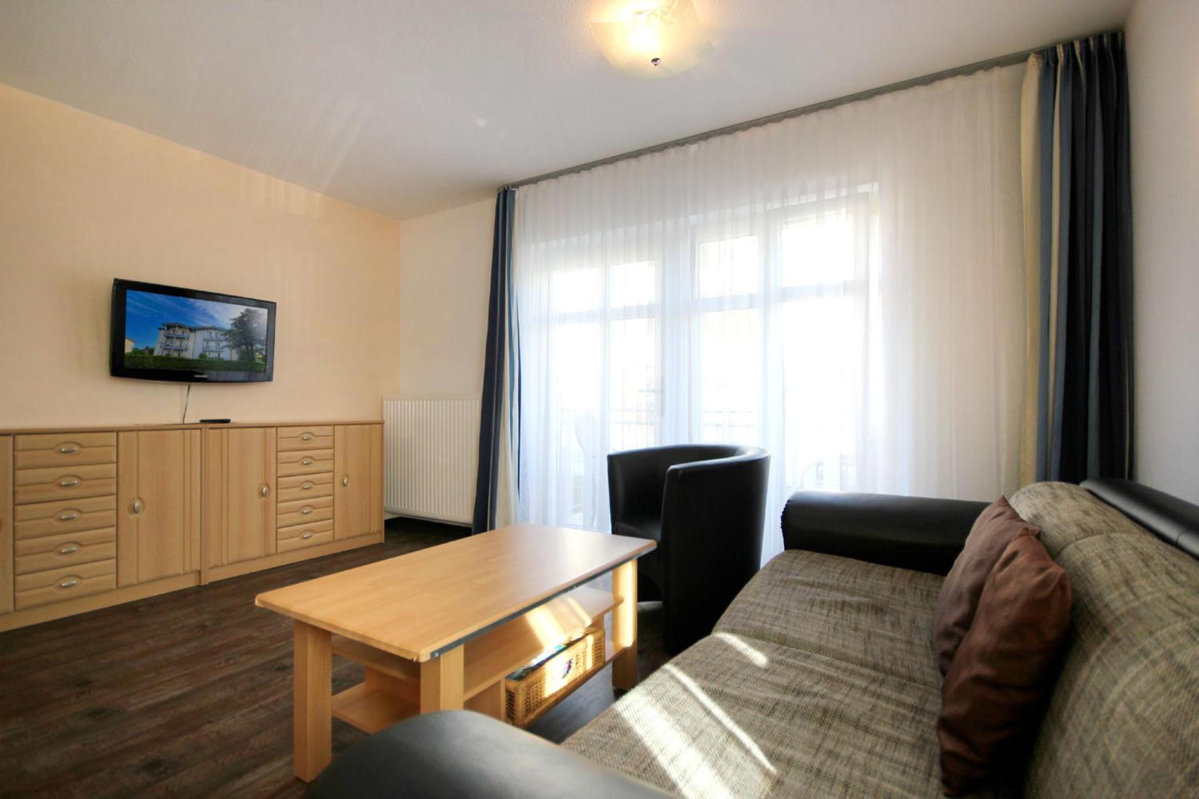 Apartment photo 3