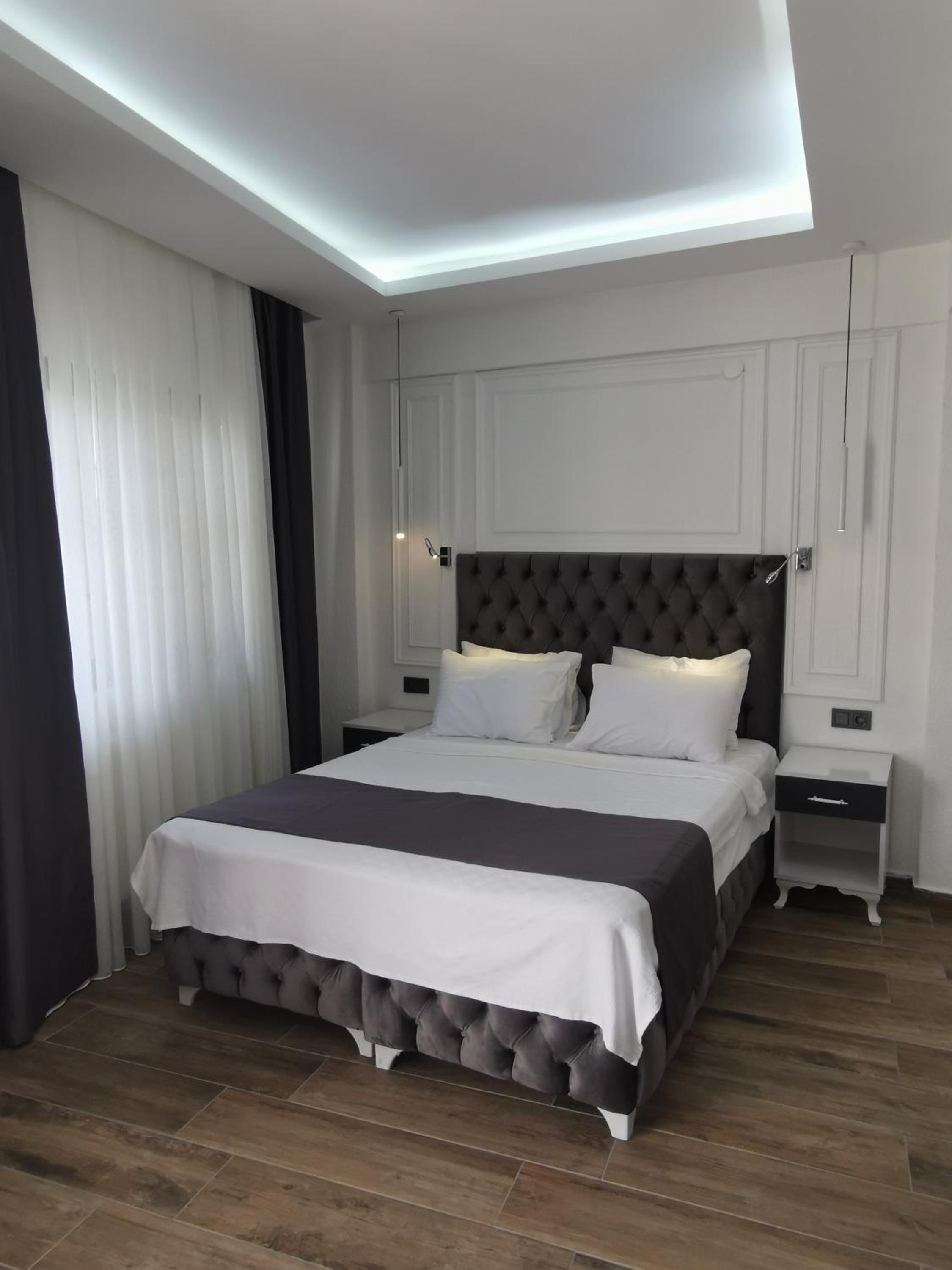 Standard Double Room photo 3