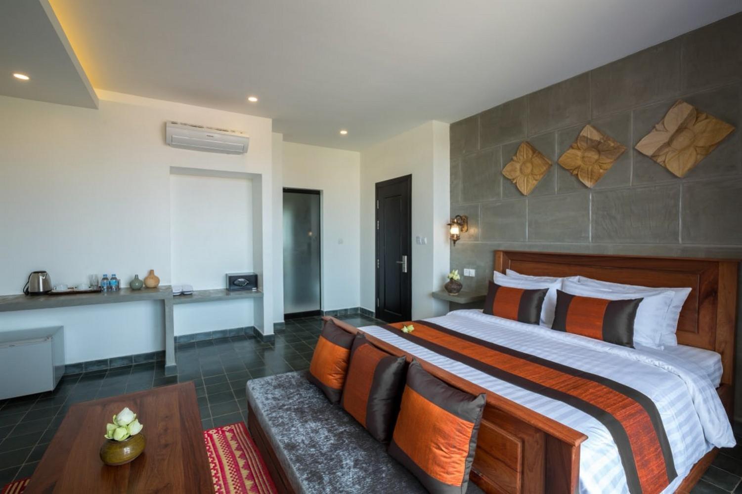 King Room with Pool View