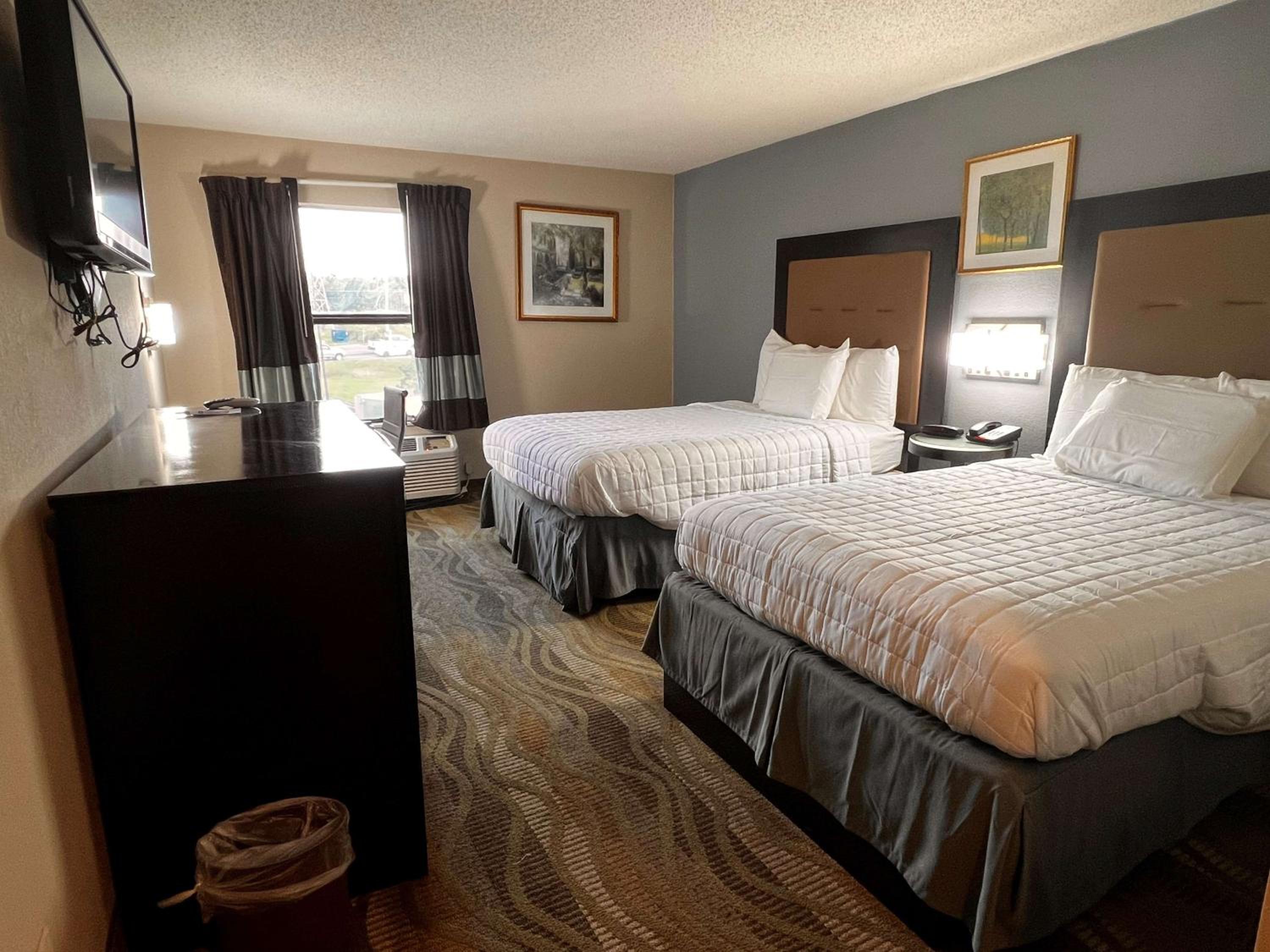 Double Room with Two Double Beds - Photo 1