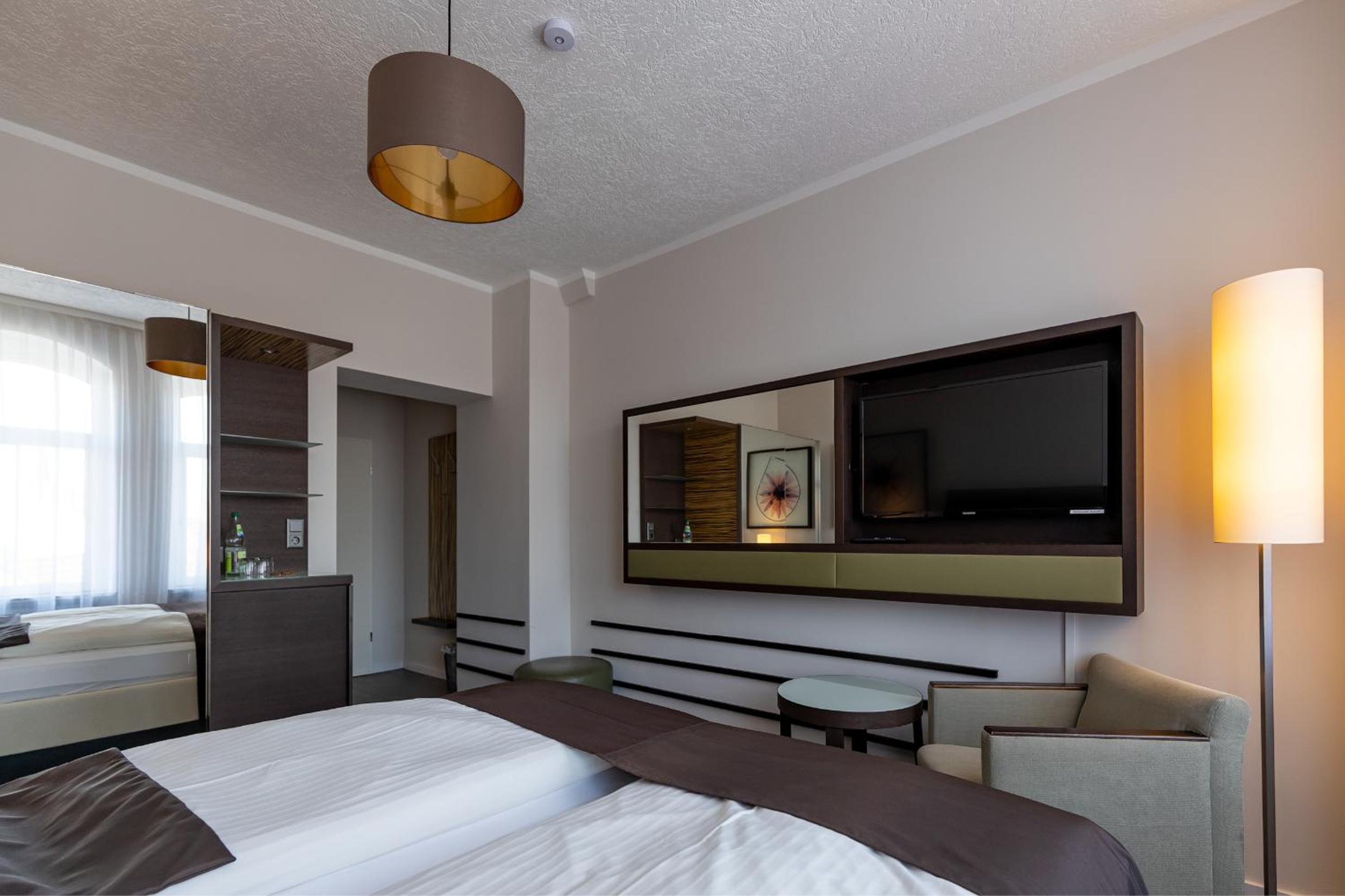 Double Room - Photo 2
