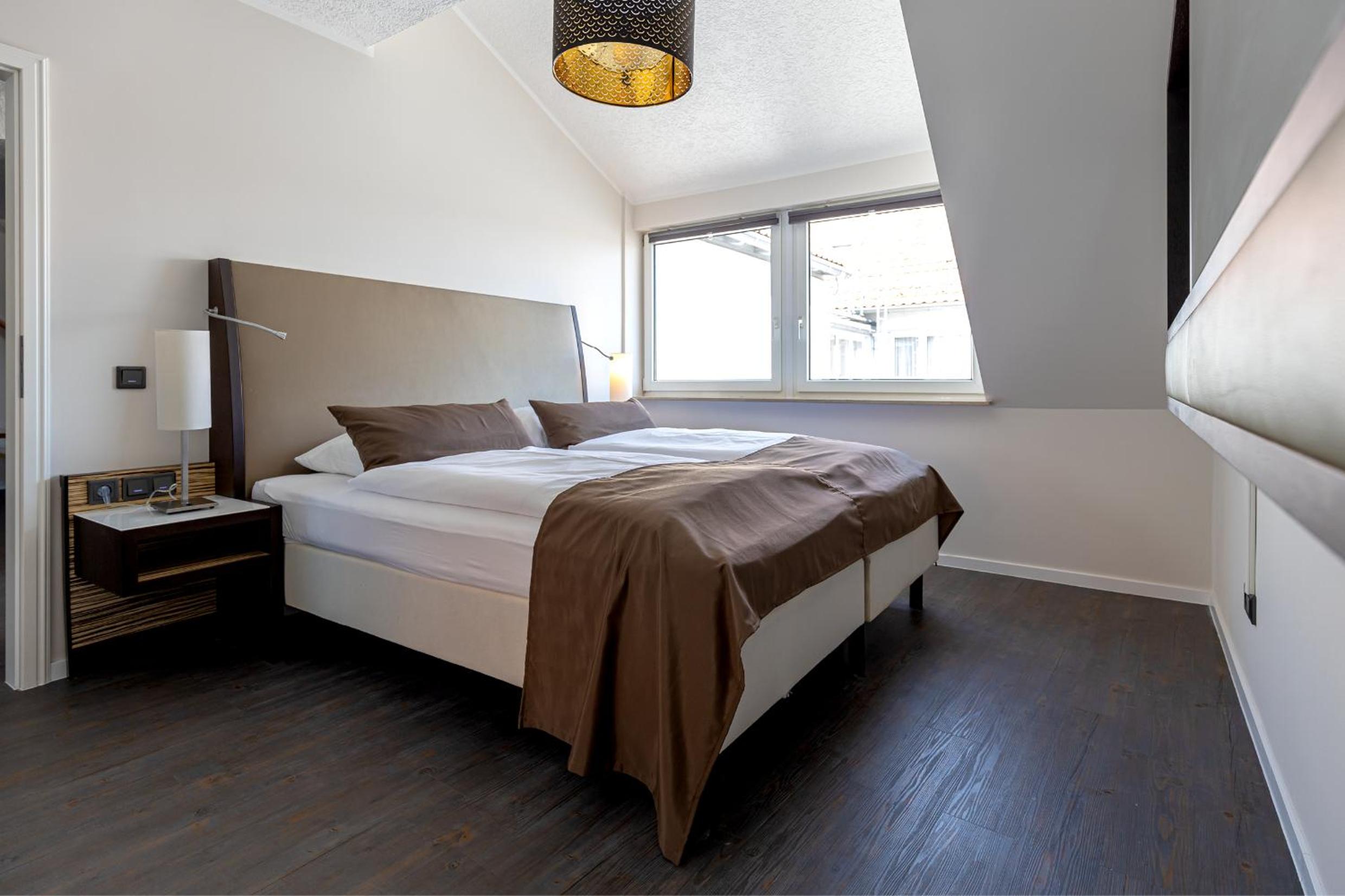 Duplex Suite - Photo 14
