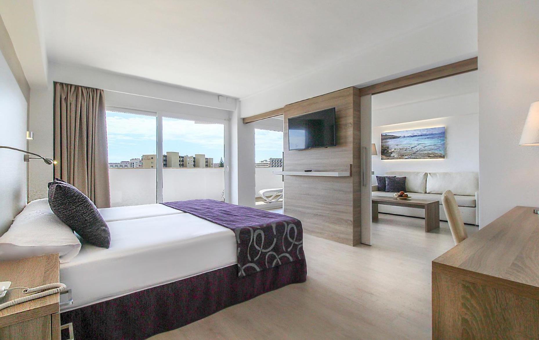 Suite - Photo 2