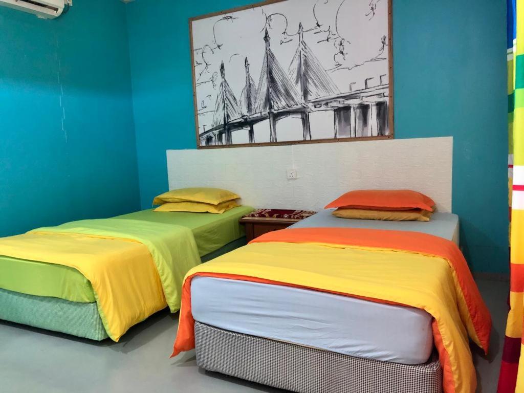 Standard Twin Room photo 2