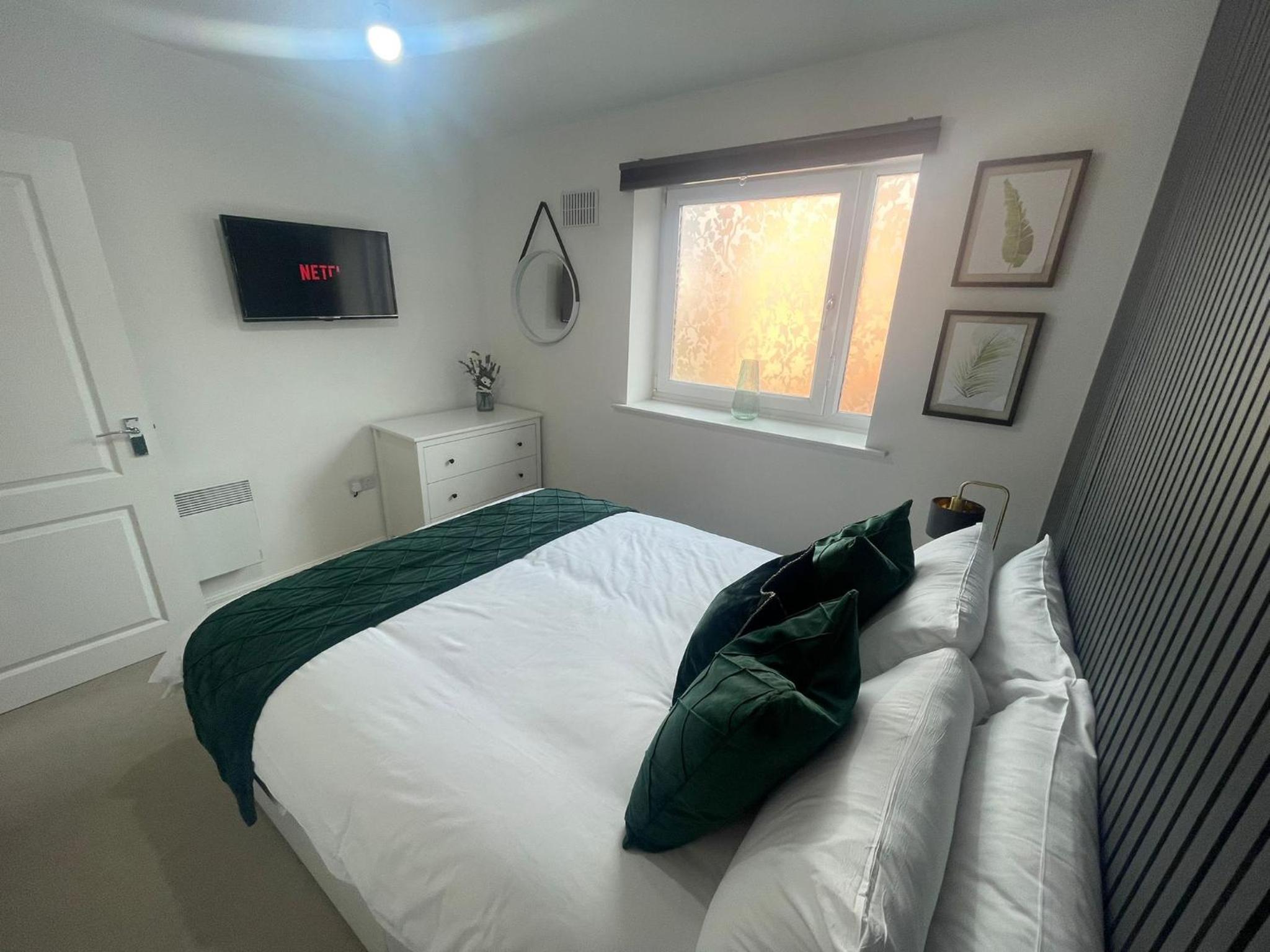 Two-Bedroom Apartment with City View photo 3