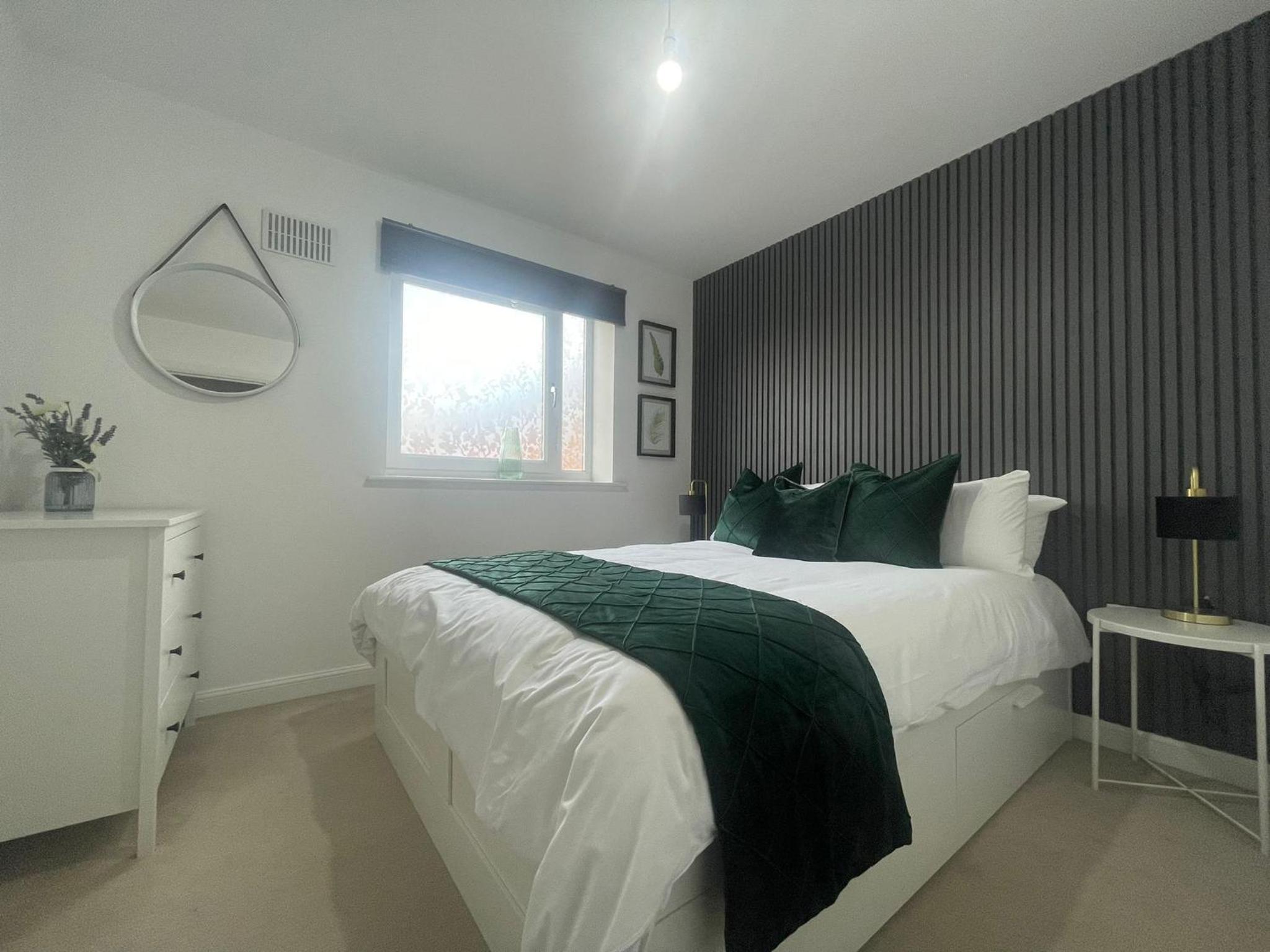 Two-Bedroom Apartment with City View photo 2