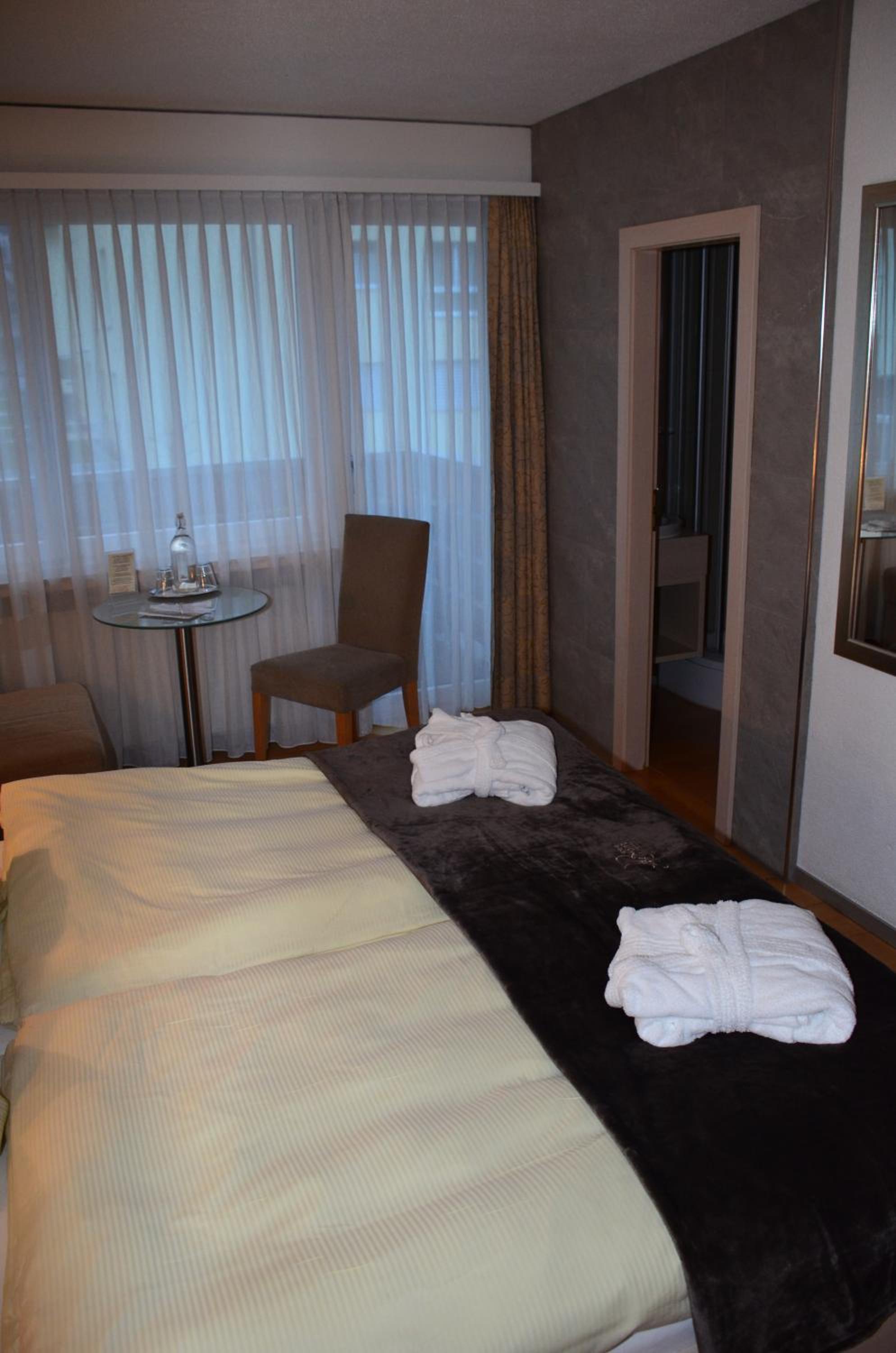 Double Room with Balcony - Photo 5