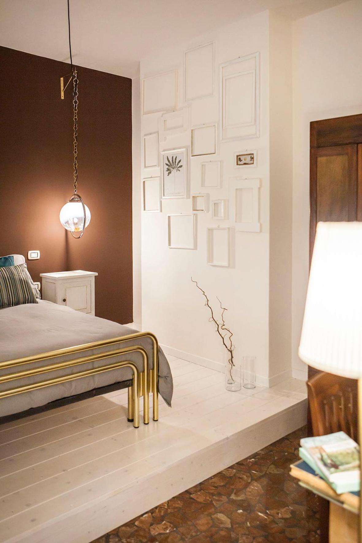 Queen Room - Photo 13