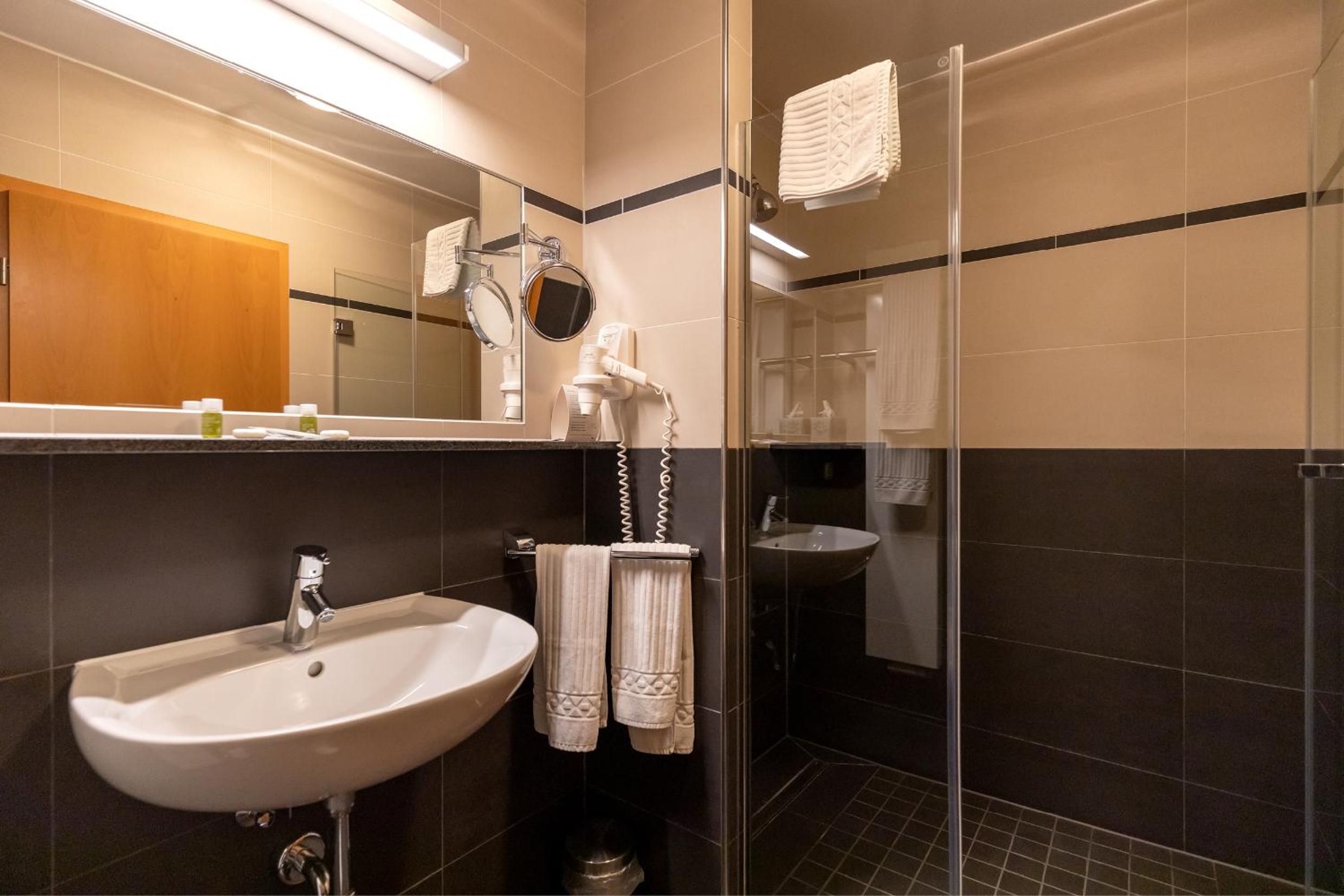 One-Bedroom Apartment - Photo 6