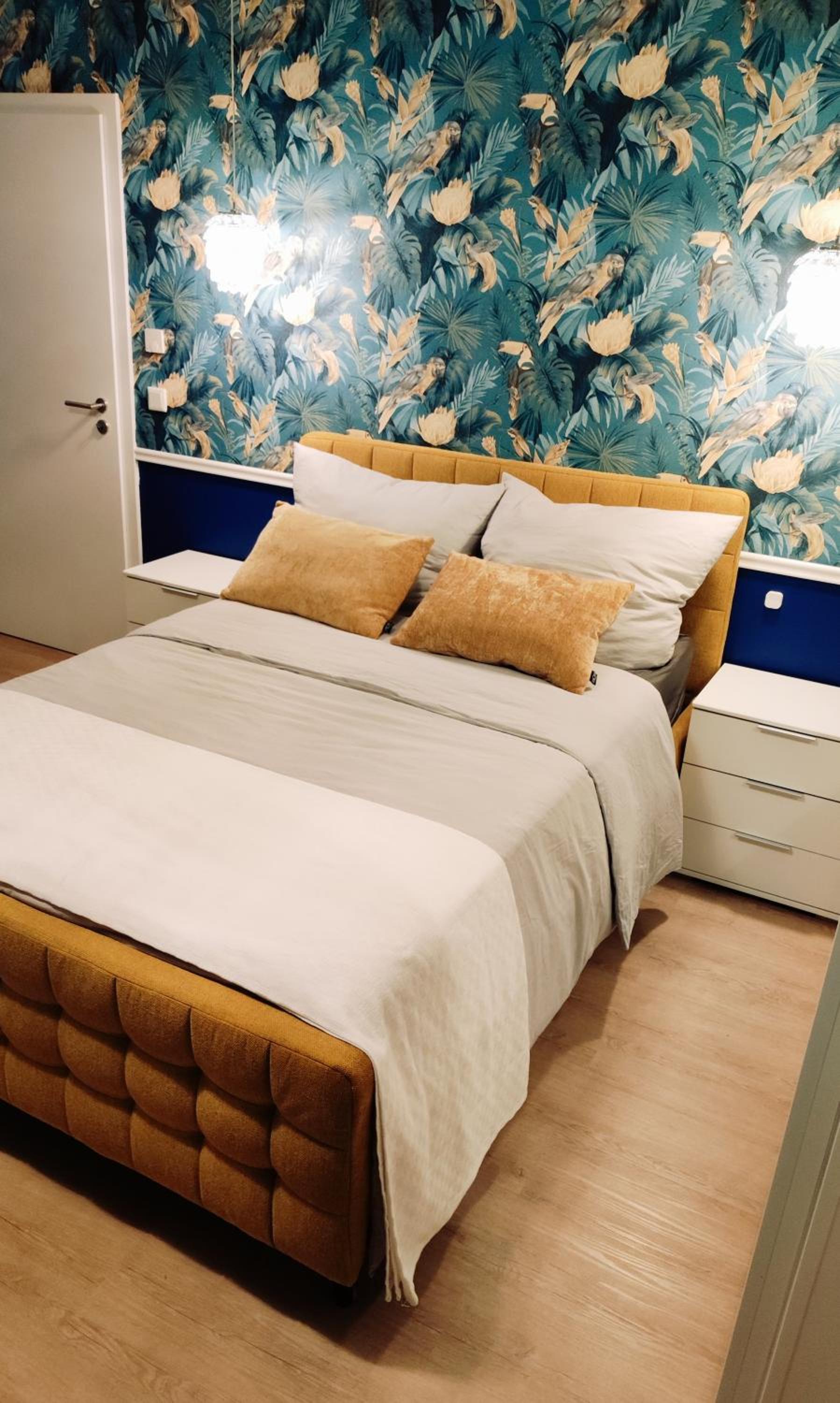 Deluxe Double or Twin Room with Shared Bathroom