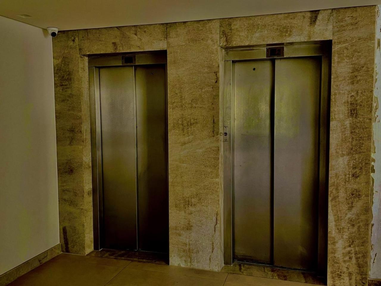 Studio Apartment - Photo 25