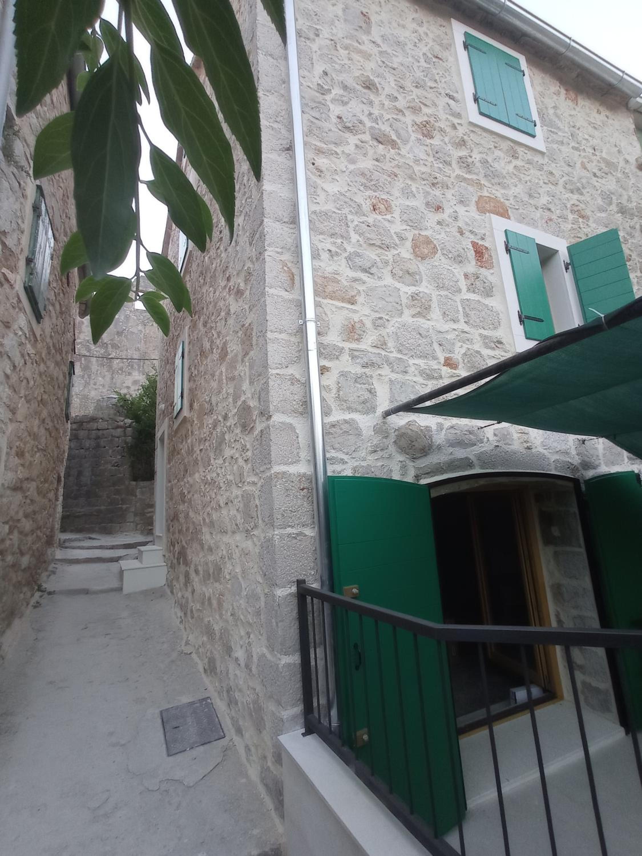 Apartment with Garden View - Photo 31