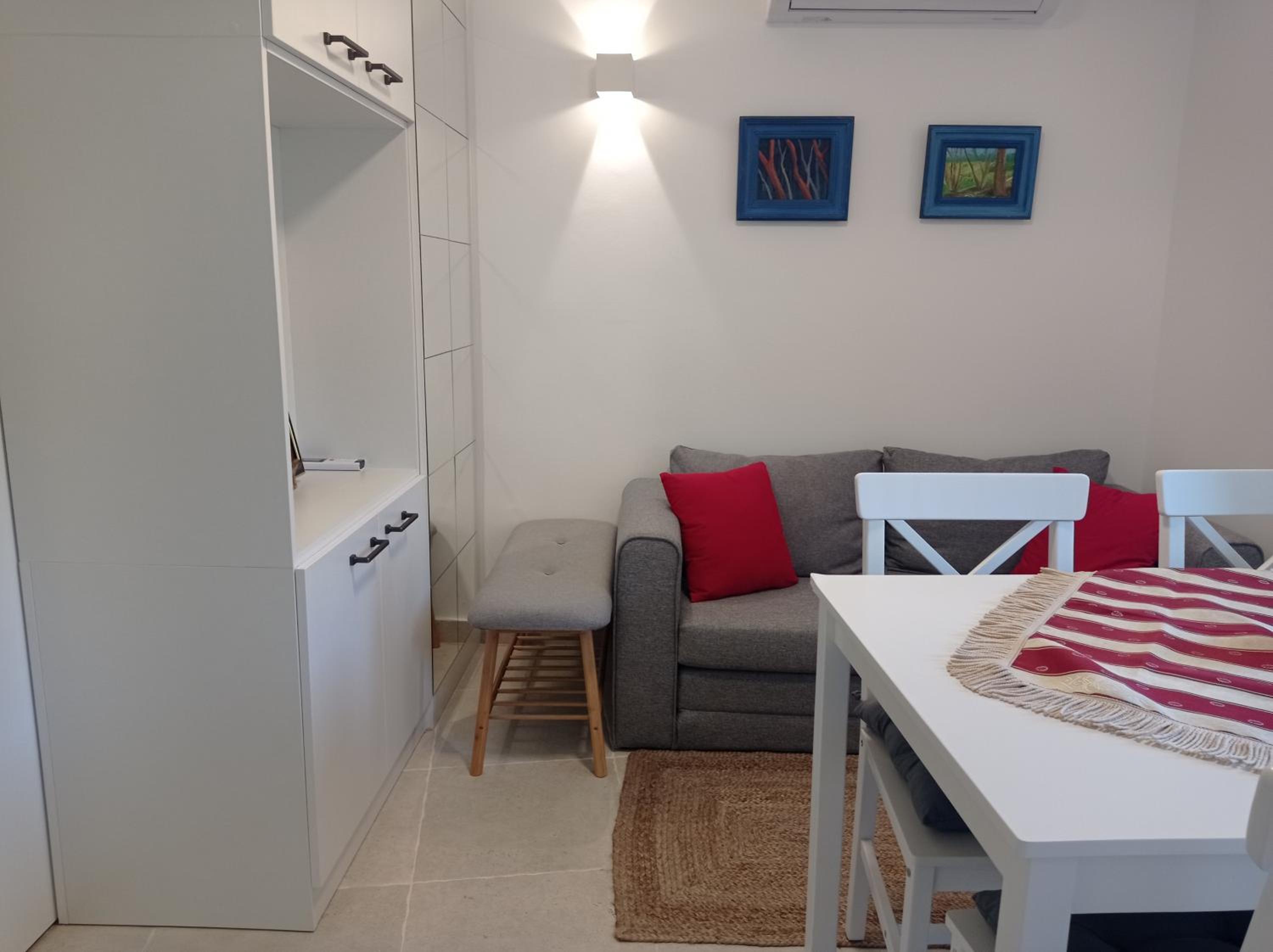 Apartment with Garden View - Photo 17